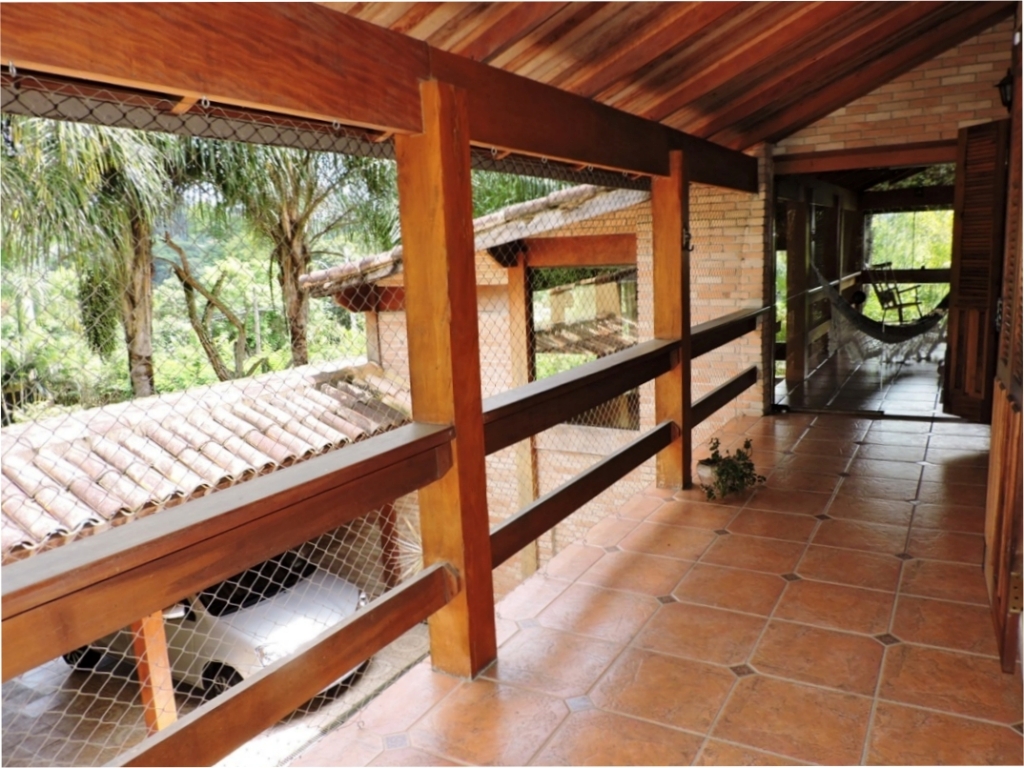 Casa com 5 dormitórios / sendo 3 suítes na Granja Viana por 1.690.000,00, foto 22 de 28
