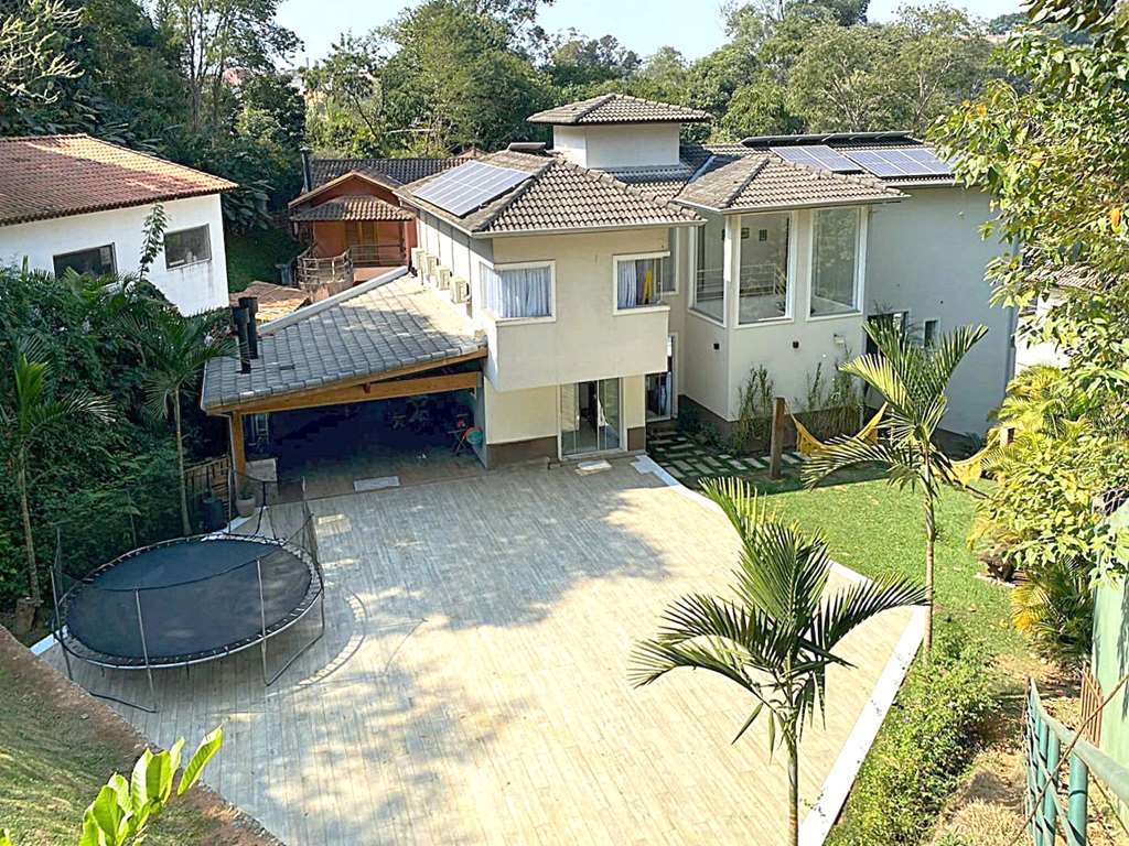 Casa impecável com 4 dormitórios / 3 suítes na Granja Viana, foto 4 de 53