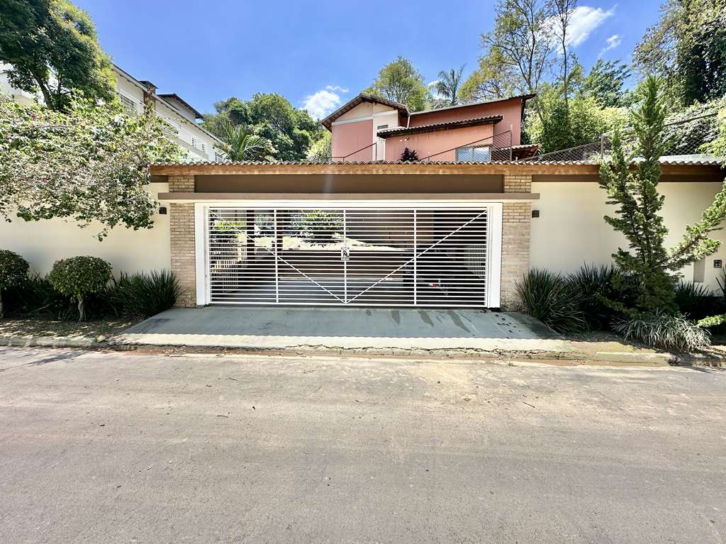 Casa impecável com 4 dormitórios / 3 suítes na Granja Viana, foto 7 de 53