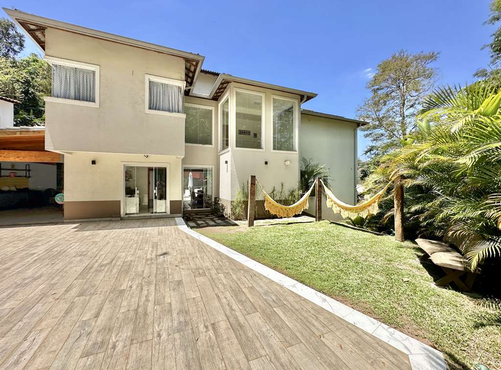 Casa impecável com 4 dormitórios / 3 suítes na Granja Viana, foto 29 de 53