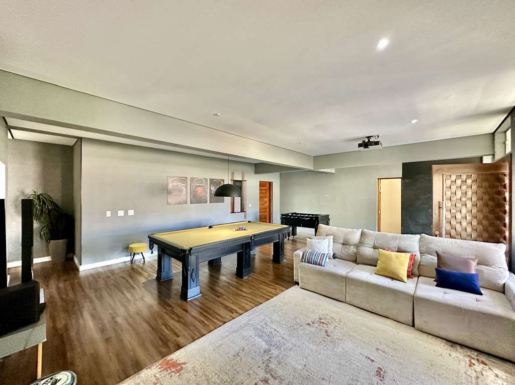 Casa impecável com 4 dormitórios / 3 suítes na Granja Viana, foto 34 de 53