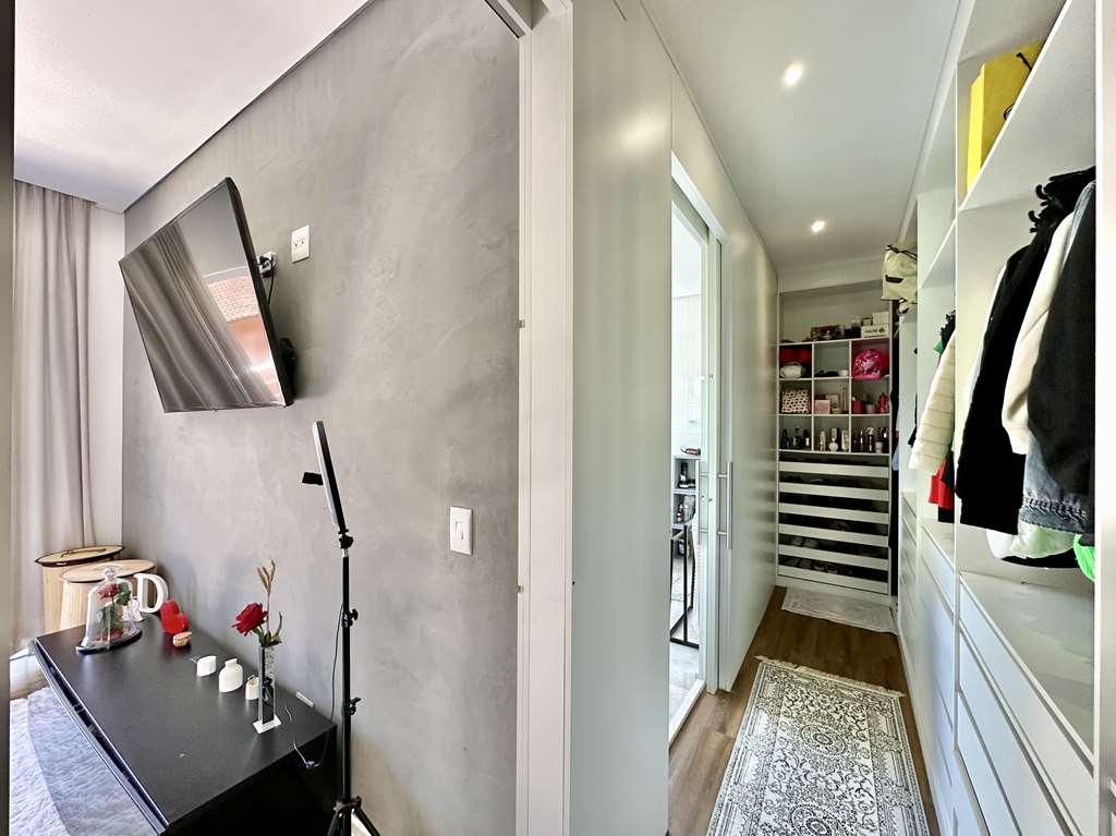 Casa impecável com 4 dormitórios / 3 suítes na Granja Viana, foto 42 de 53