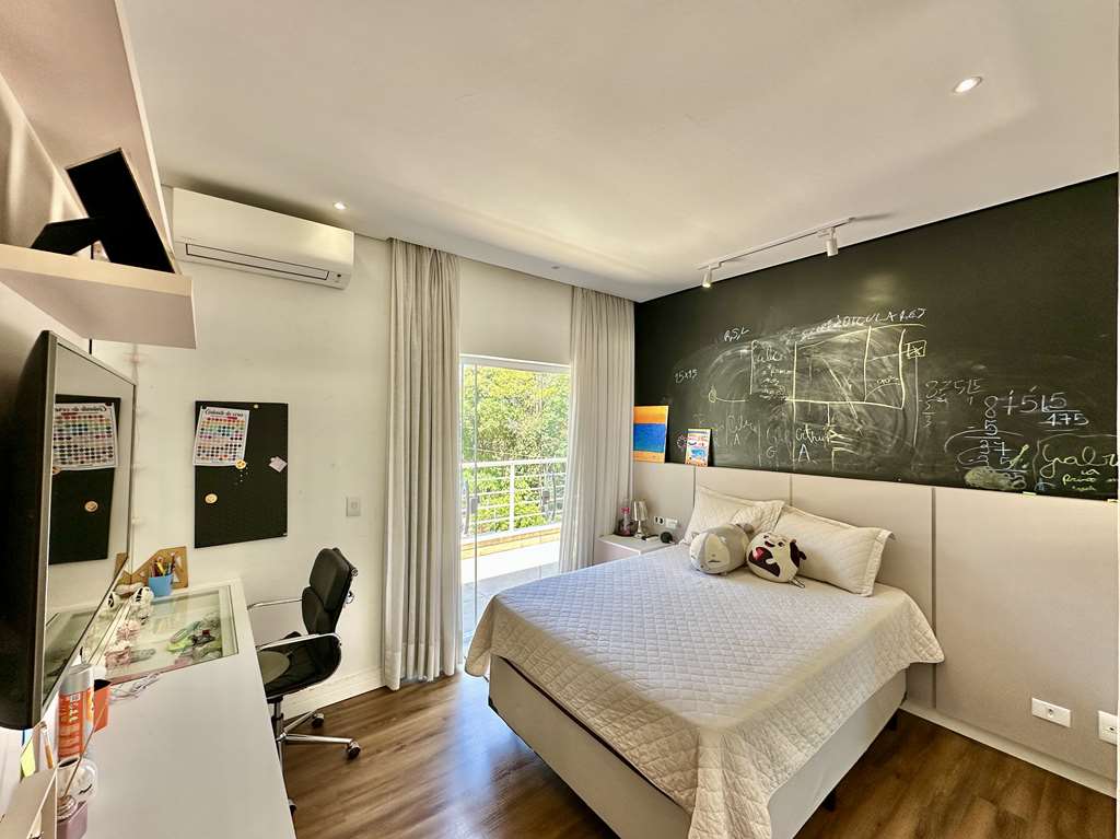 Casa impecável com 4 dormitórios / 3 suítes na Granja Viana, foto 47 de 53