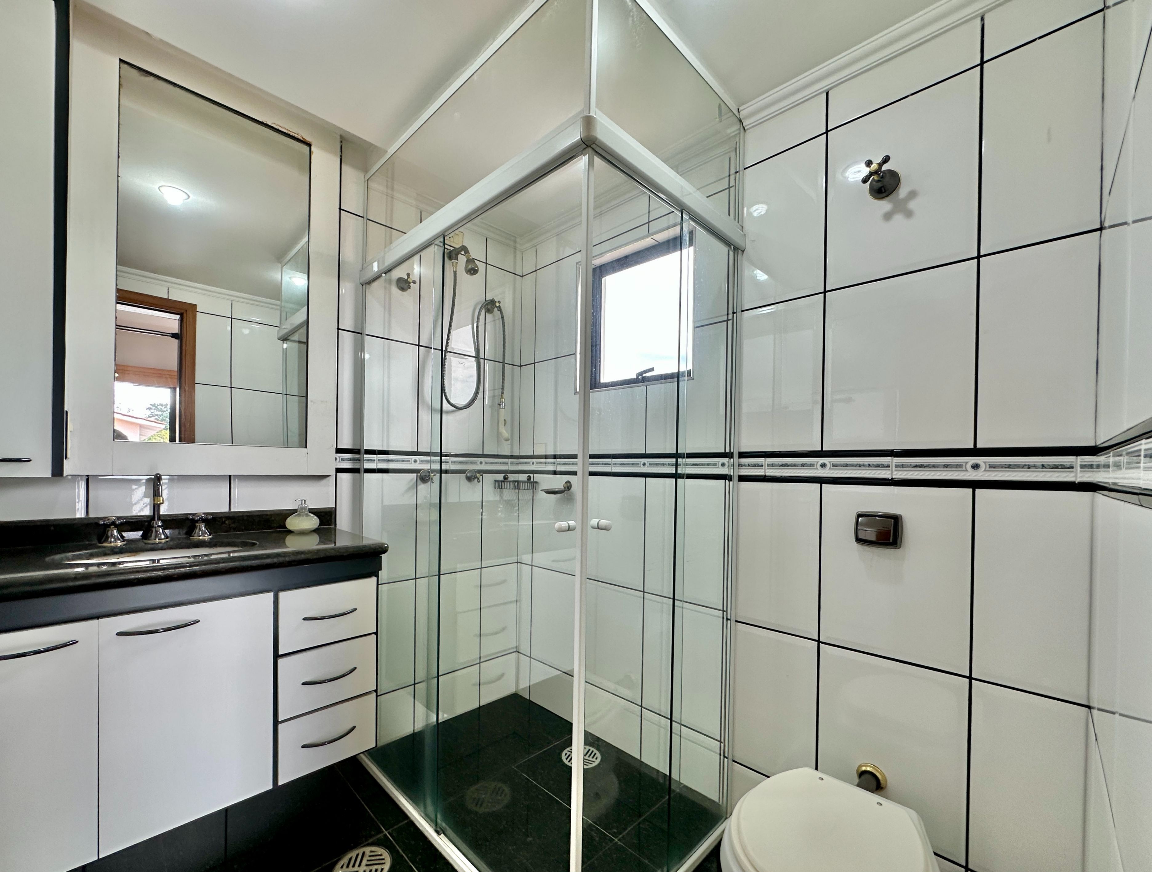 Excelente casa com 4 suítes na Granja Viana, foto 18 de 58