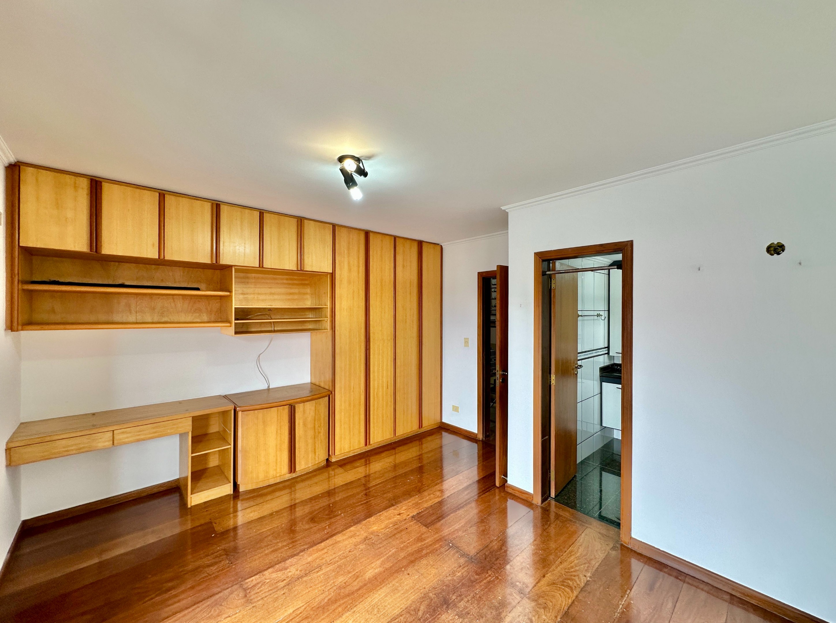 Excelente casa com 4 suítes na Granja Viana, foto 19 de 58