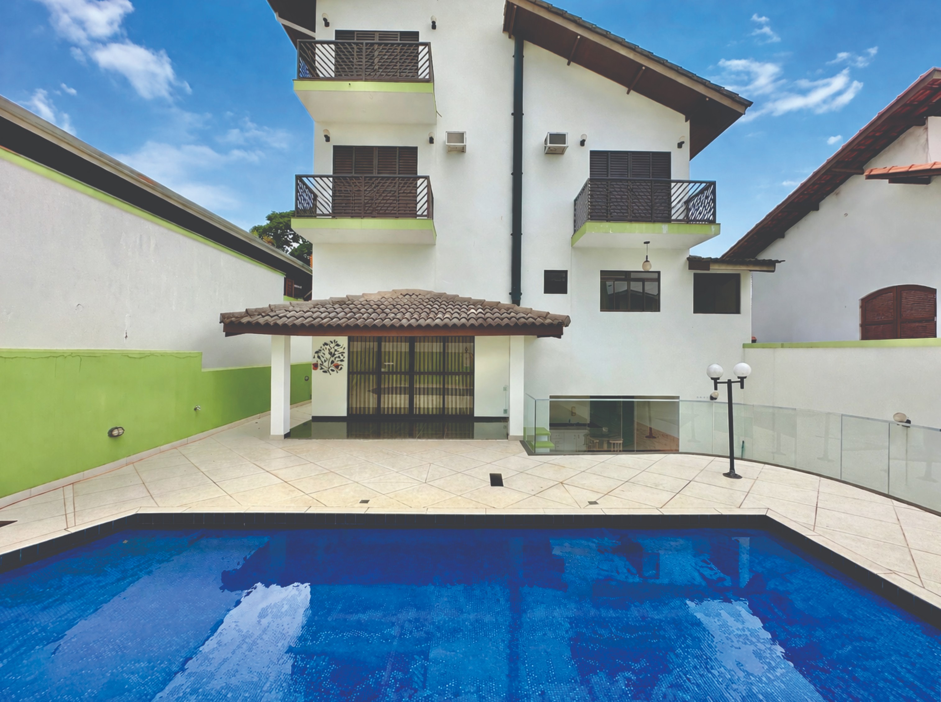 Excelente casa com 4 suítes na Granja Viana, foto 25 de 58