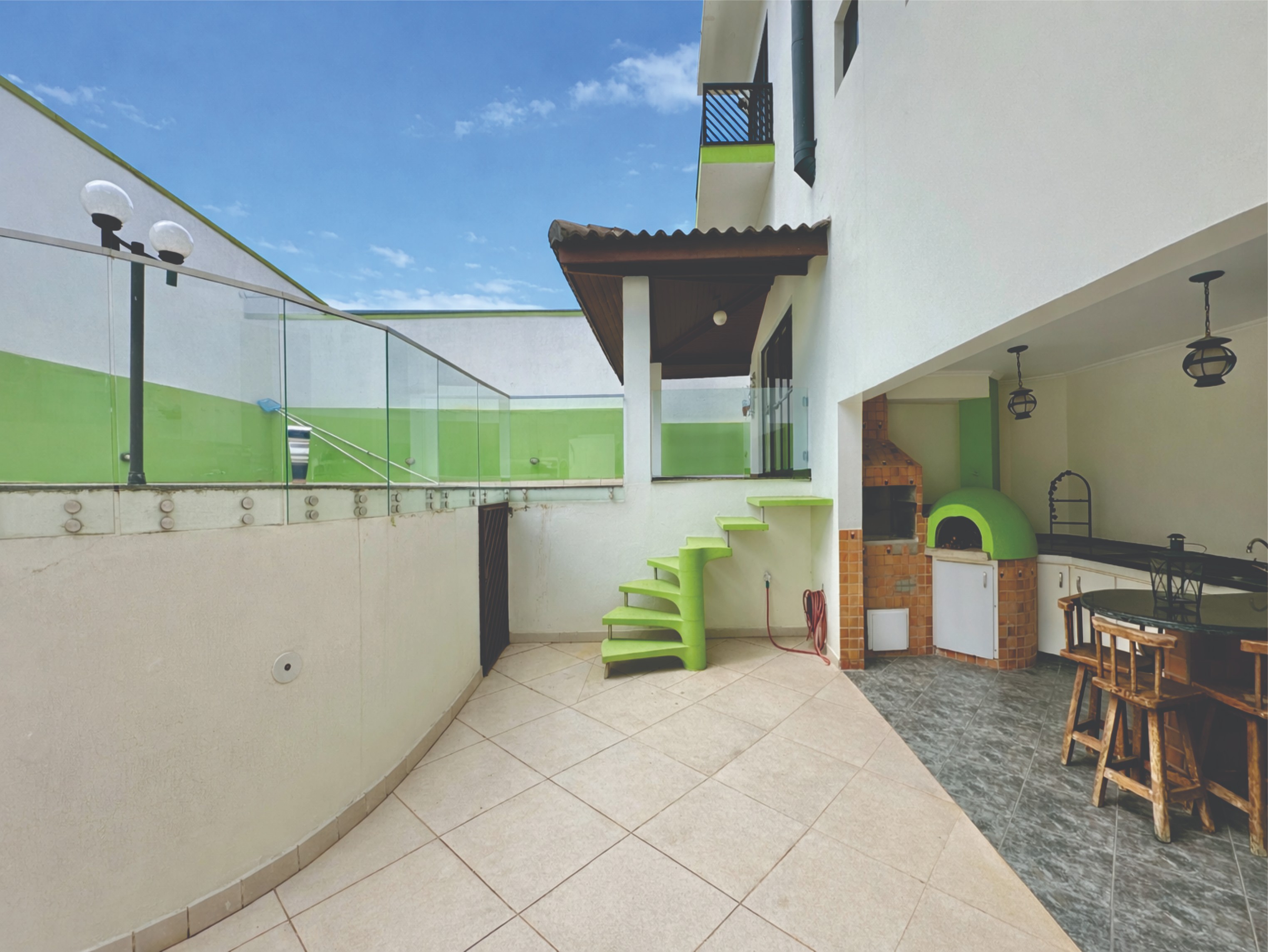 Excelente casa com 4 suítes na Granja Viana, foto 29 de 58