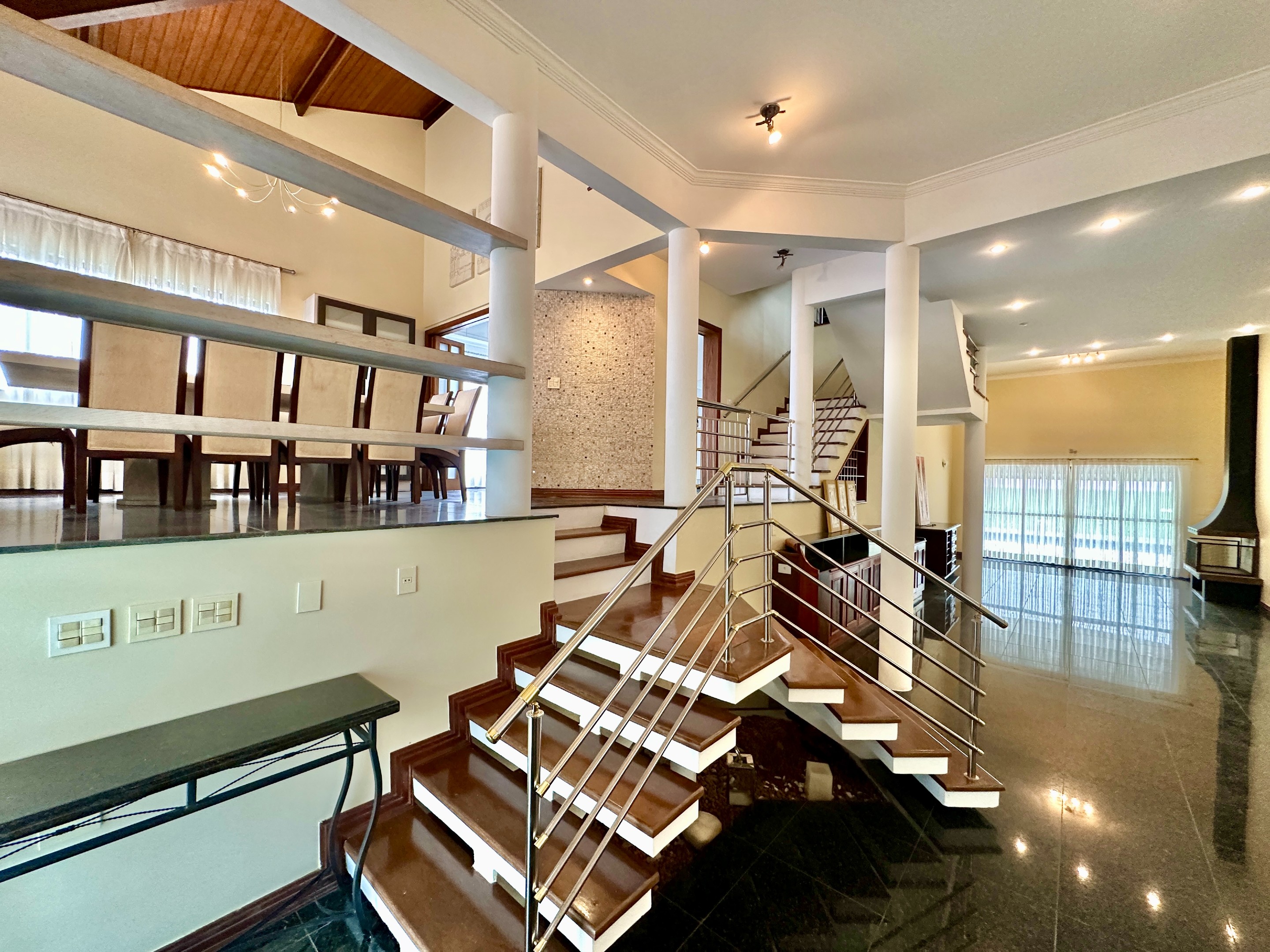 Excelente casa com 4 suítes na Granja Viana, foto 44 de 58