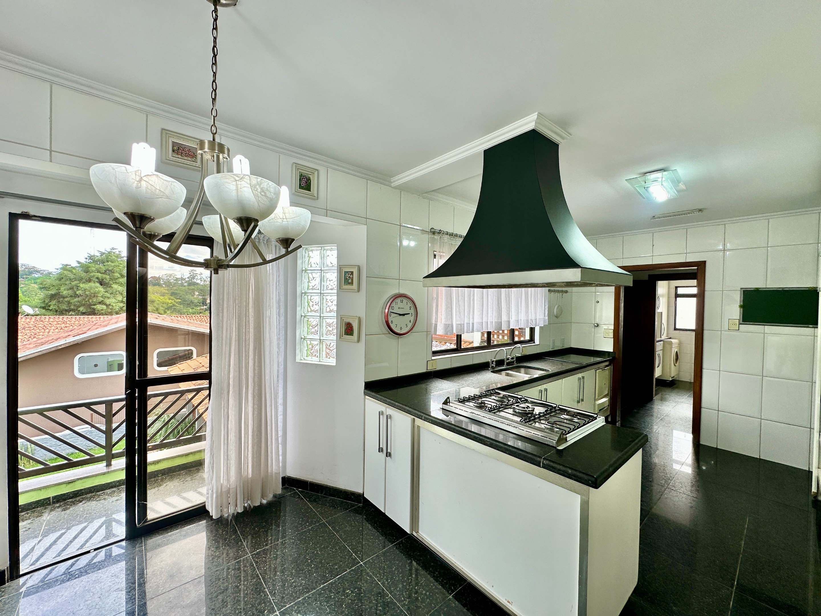 Excelente casa com 4 suítes na Granja Viana, foto 49 de 58