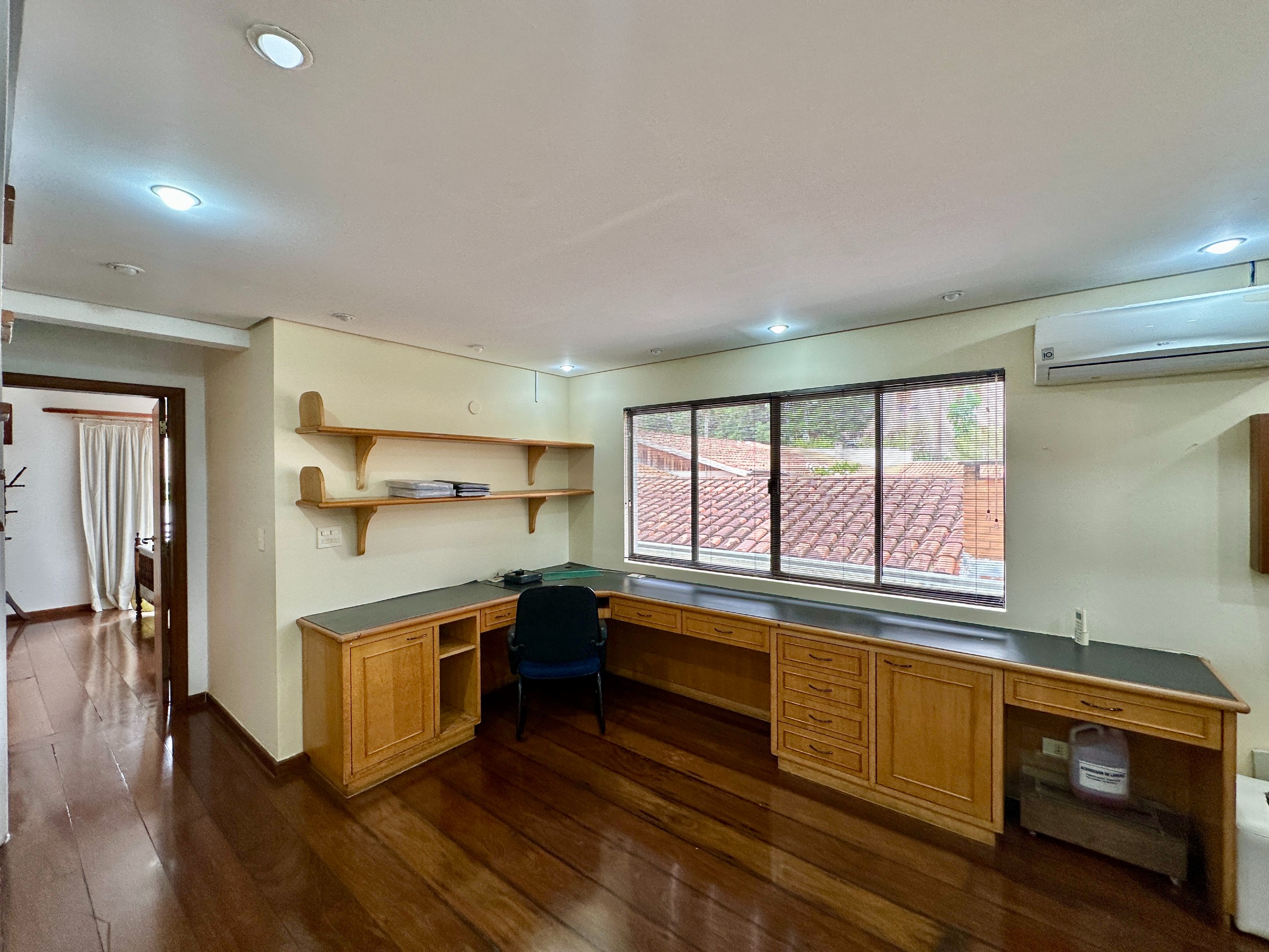 Excelente casa com 4 suítes na Granja Viana, foto 52 de 58