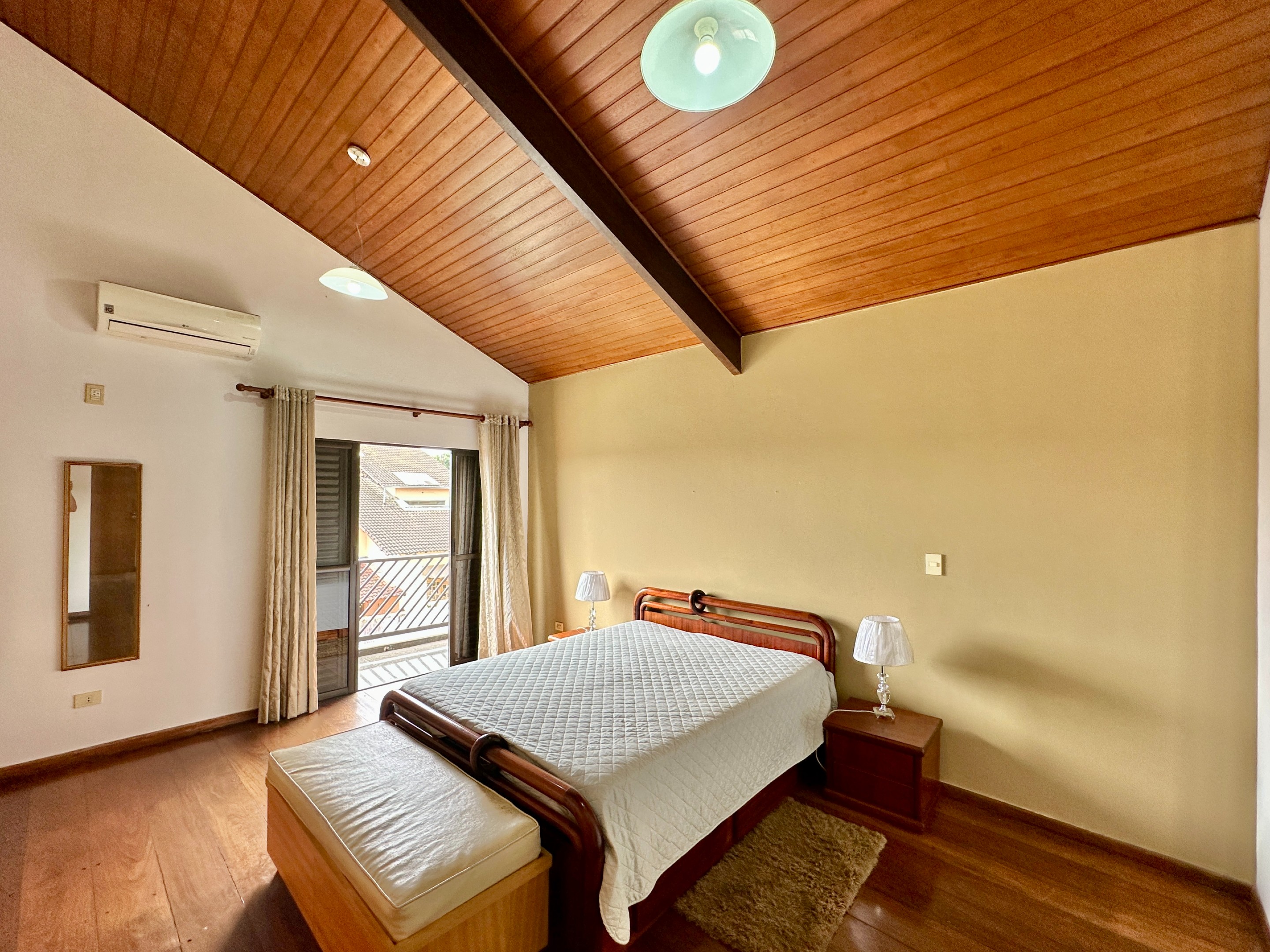 Excelente casa com 4 suítes na Granja Viana, foto 56 de 58