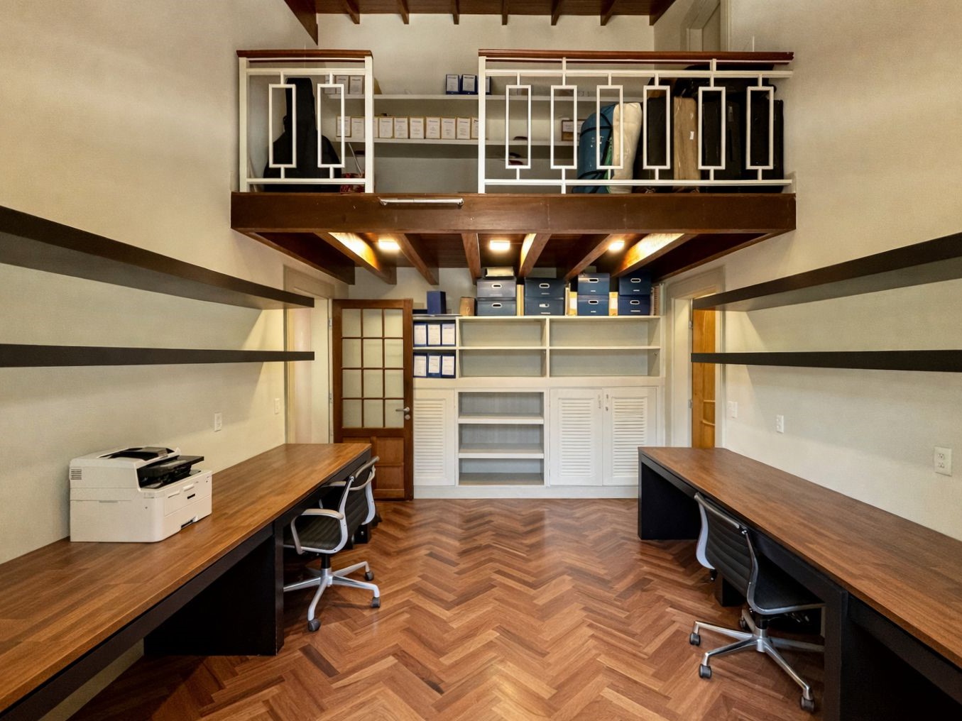 Casa linda de Arquiteto com 4 suítes na Granja Viana, foto 2 de 55