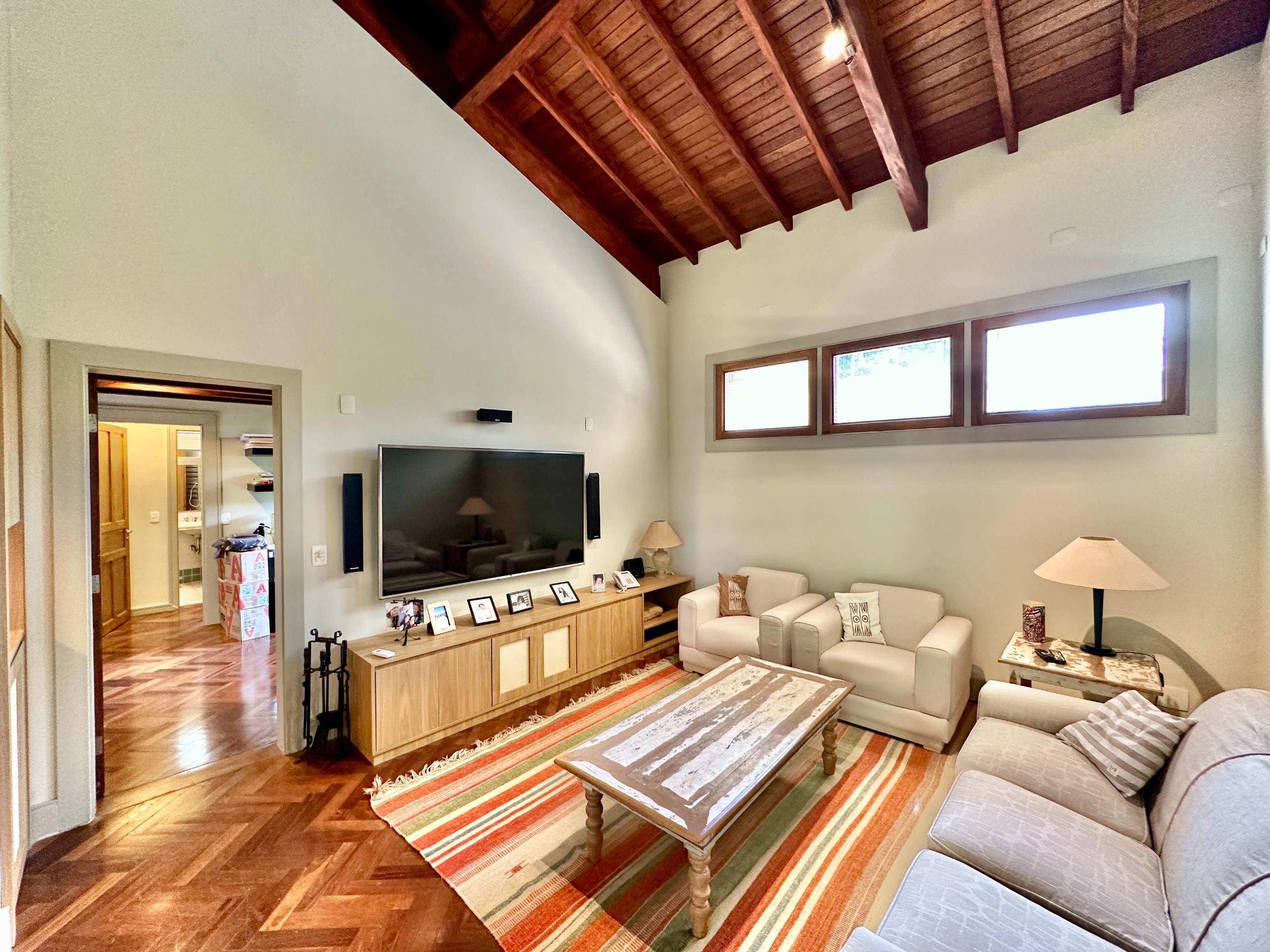 Casa linda de Arquiteto com 4 suítes na Granja Viana, foto 14 de 55