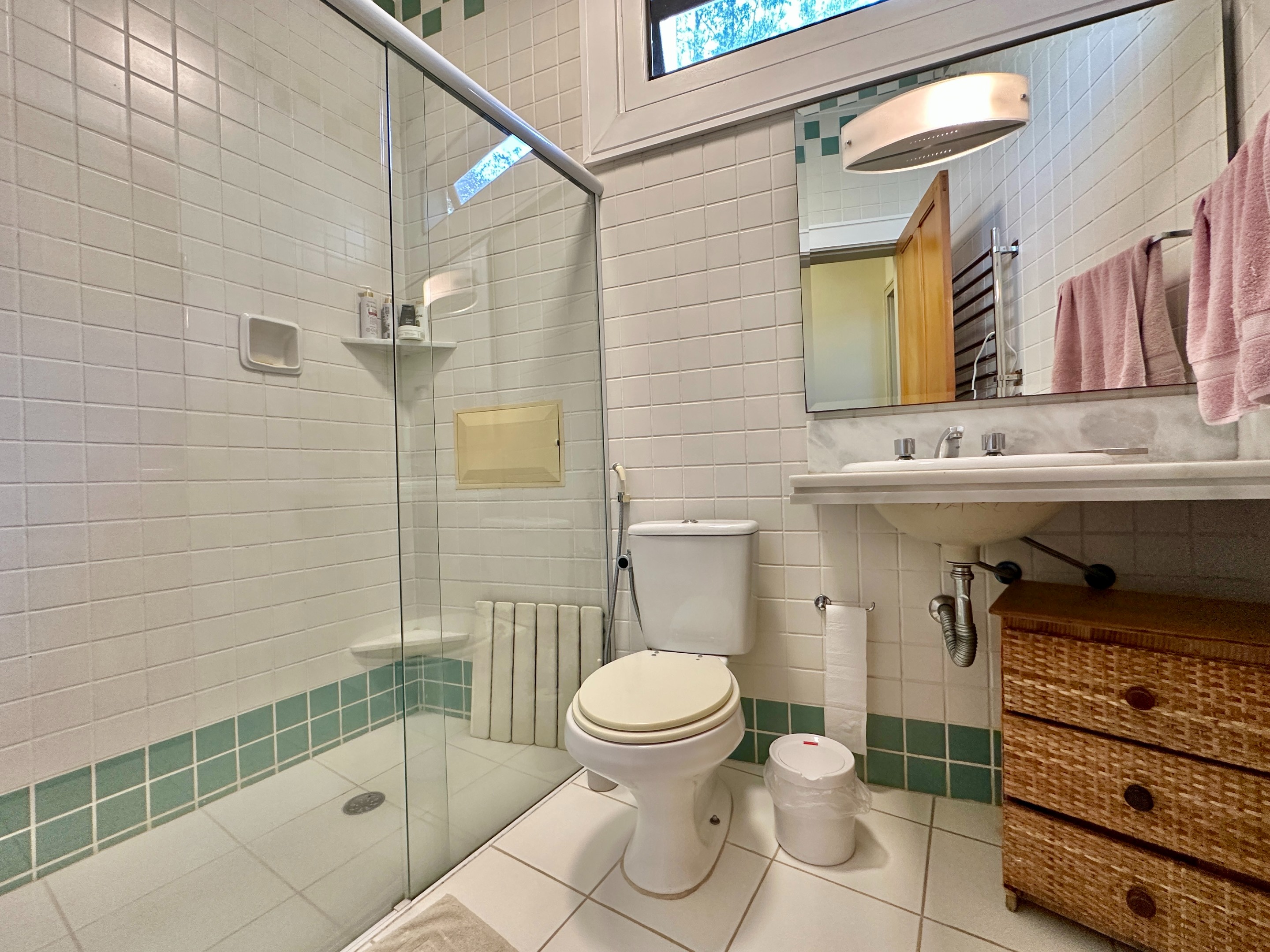 Casa linda de Arquiteto com 4 suítes na Granja Viana, foto 17 de 55