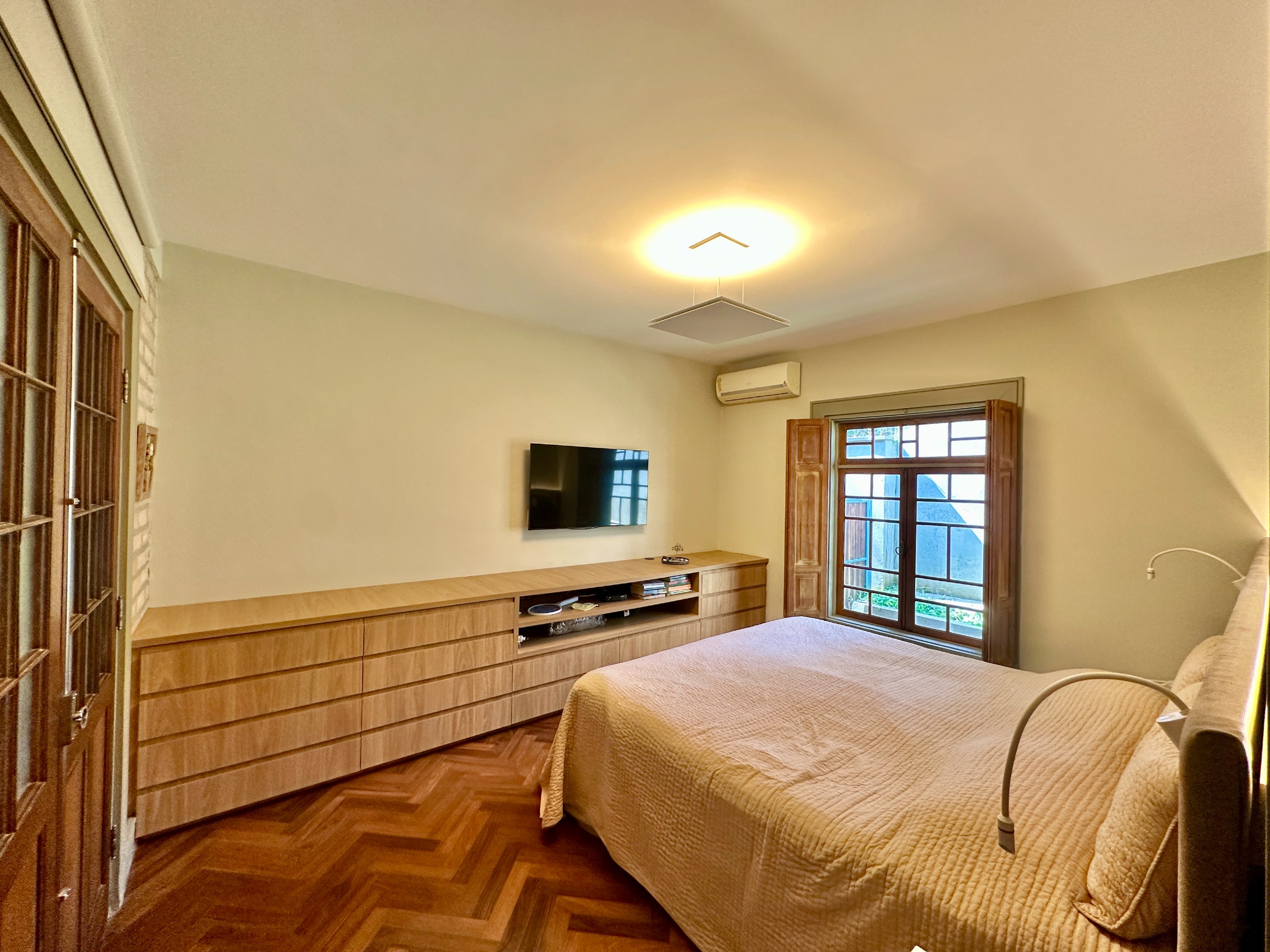 Casa linda de Arquiteto com 4 suítes na Granja Viana, foto 23 de 55