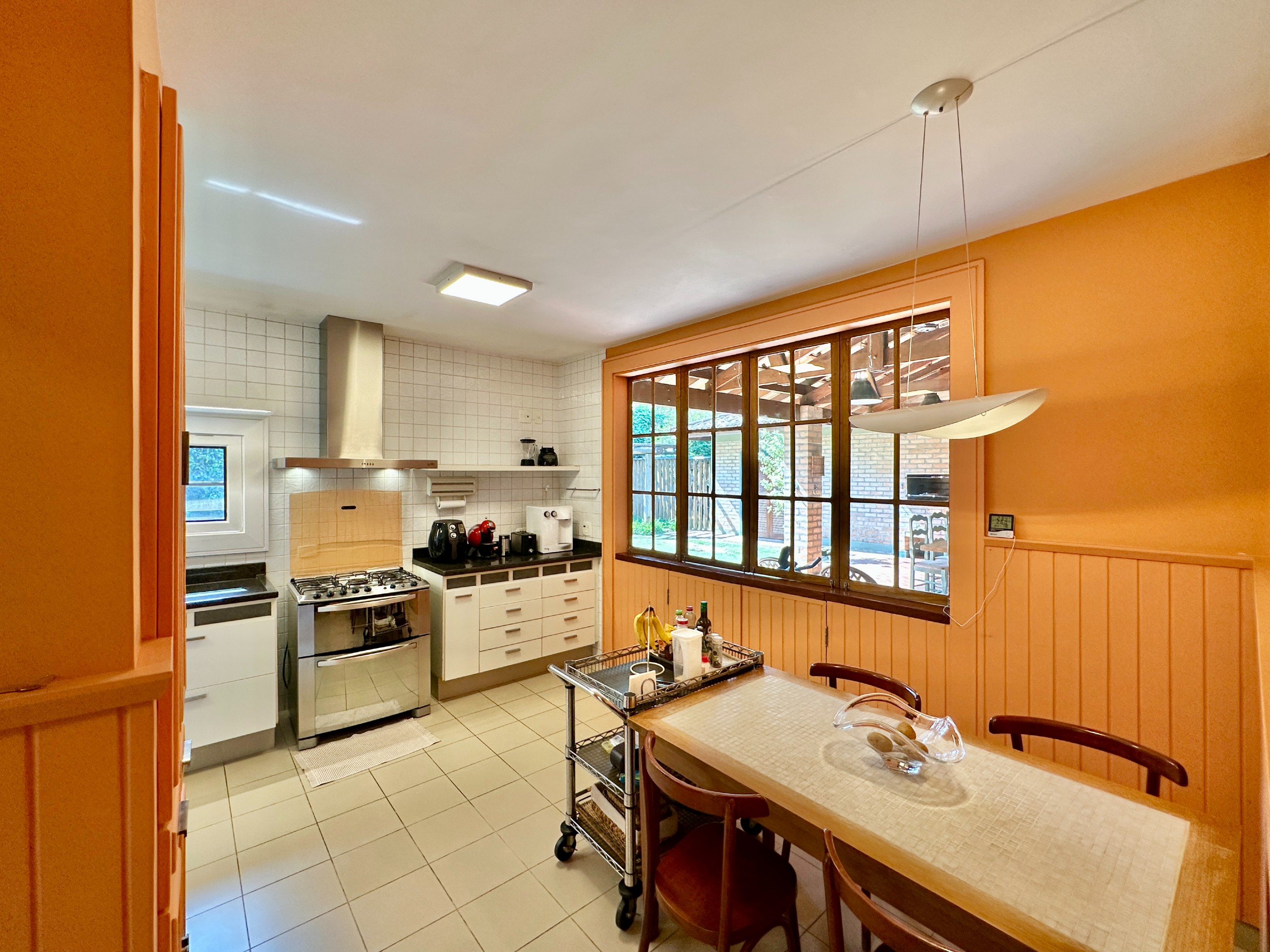 Casa linda de Arquiteto com 4 suítes na Granja Viana, foto 28 de 55