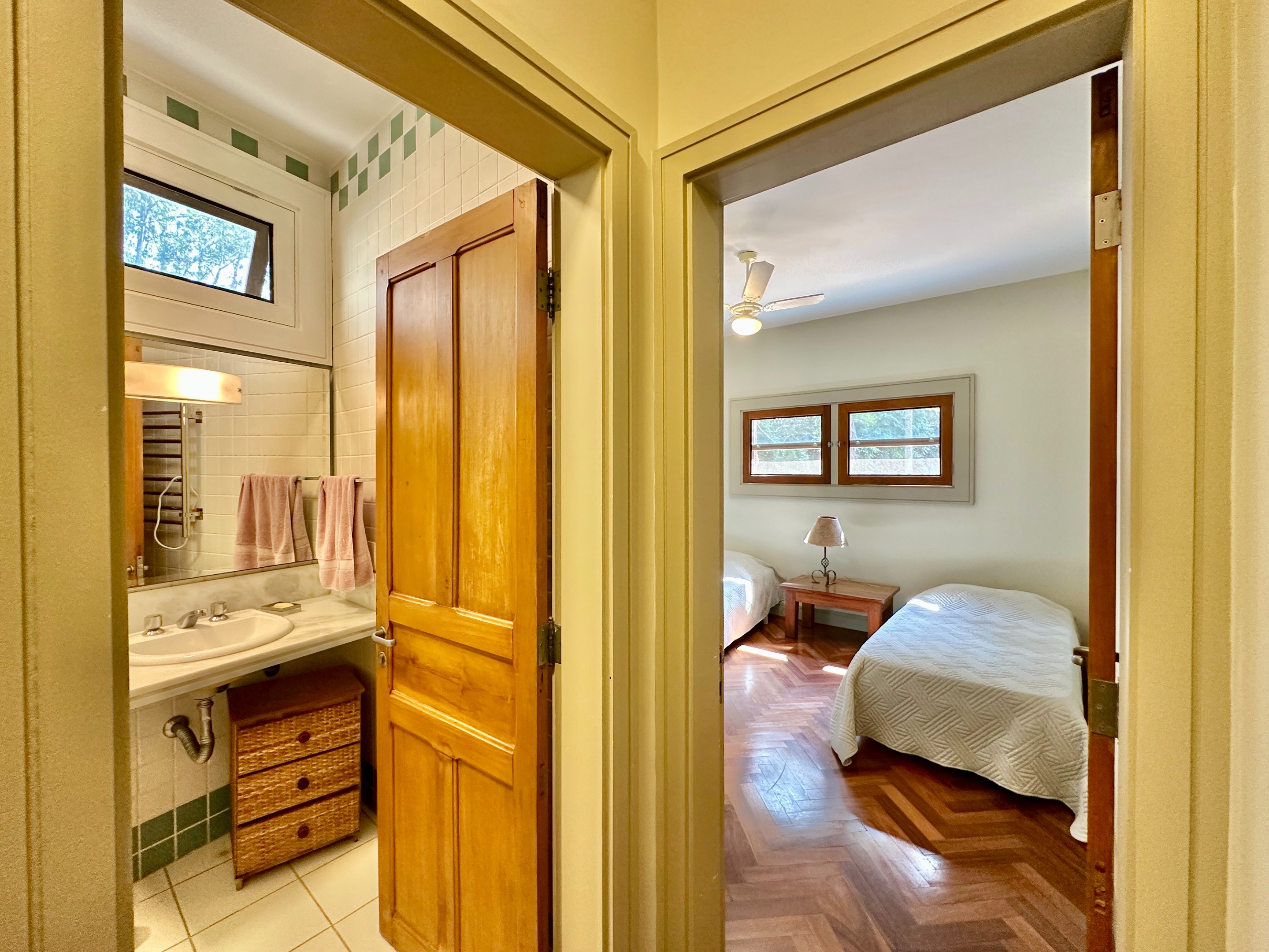 Casa linda de Arquiteto com 4 suítes na Granja Viana, foto 31 de 55