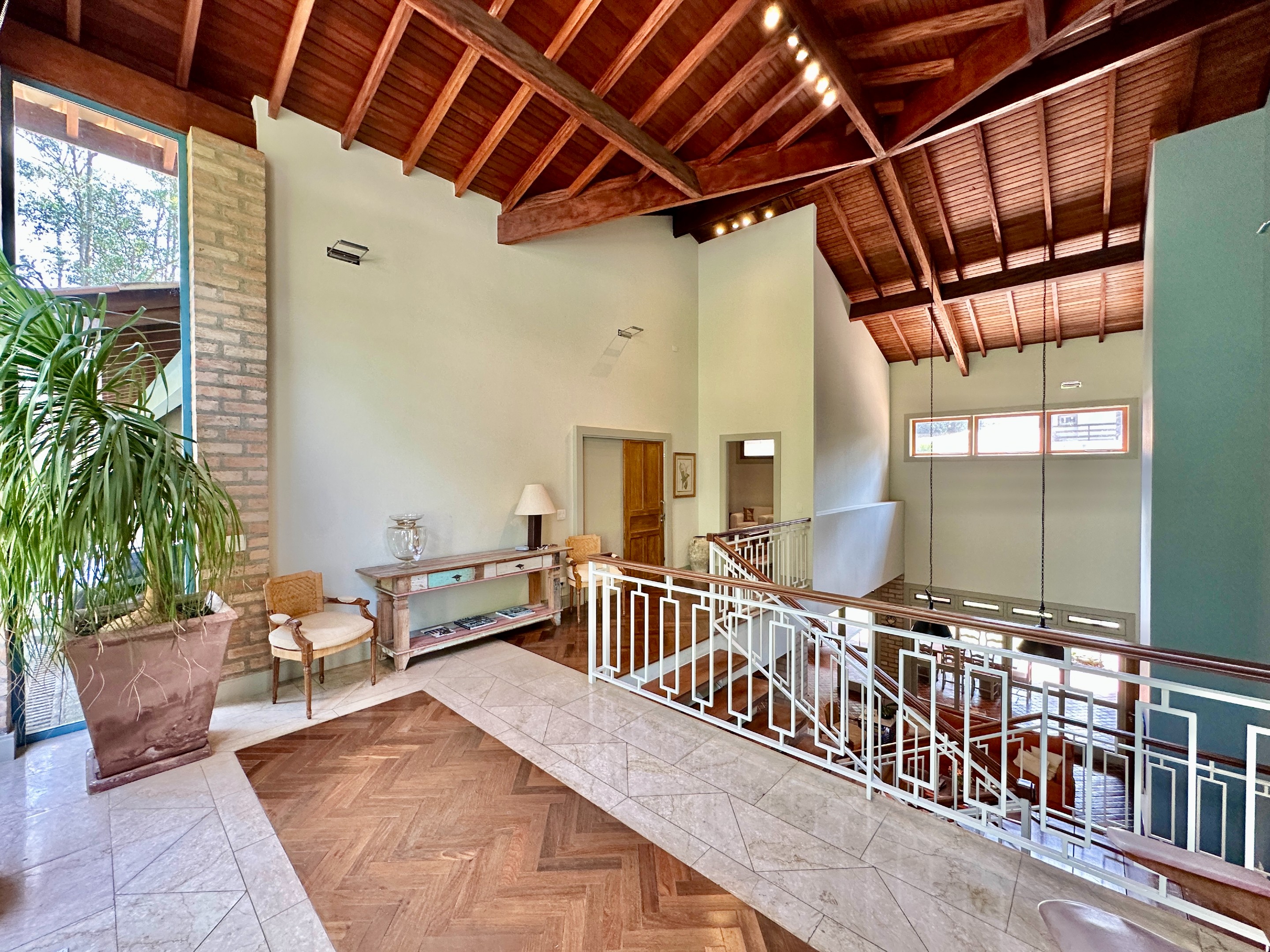 Casa linda de Arquiteto com 4 suítes na Granja Viana, foto 33 de 55
