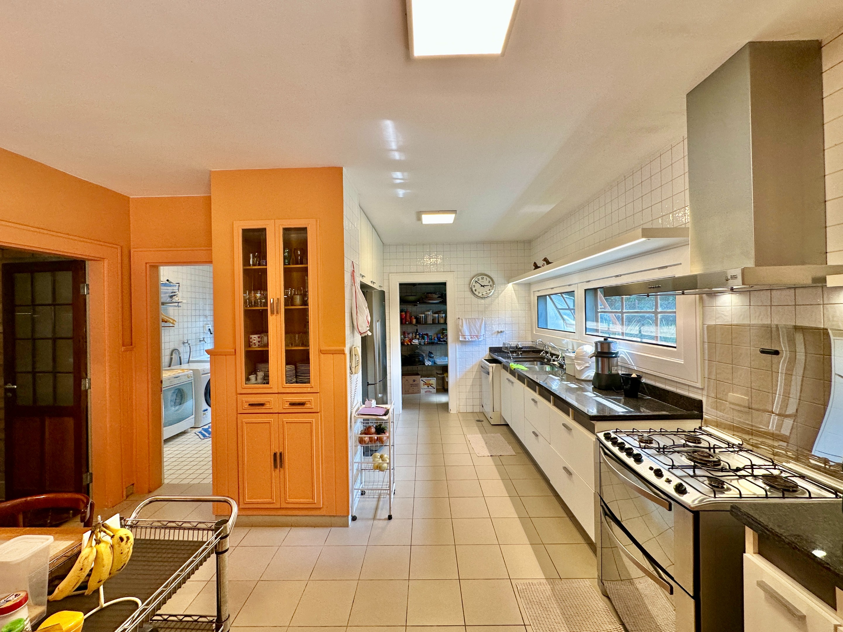 Casa linda de Arquiteto com 4 suítes na Granja Viana, foto 47 de 55