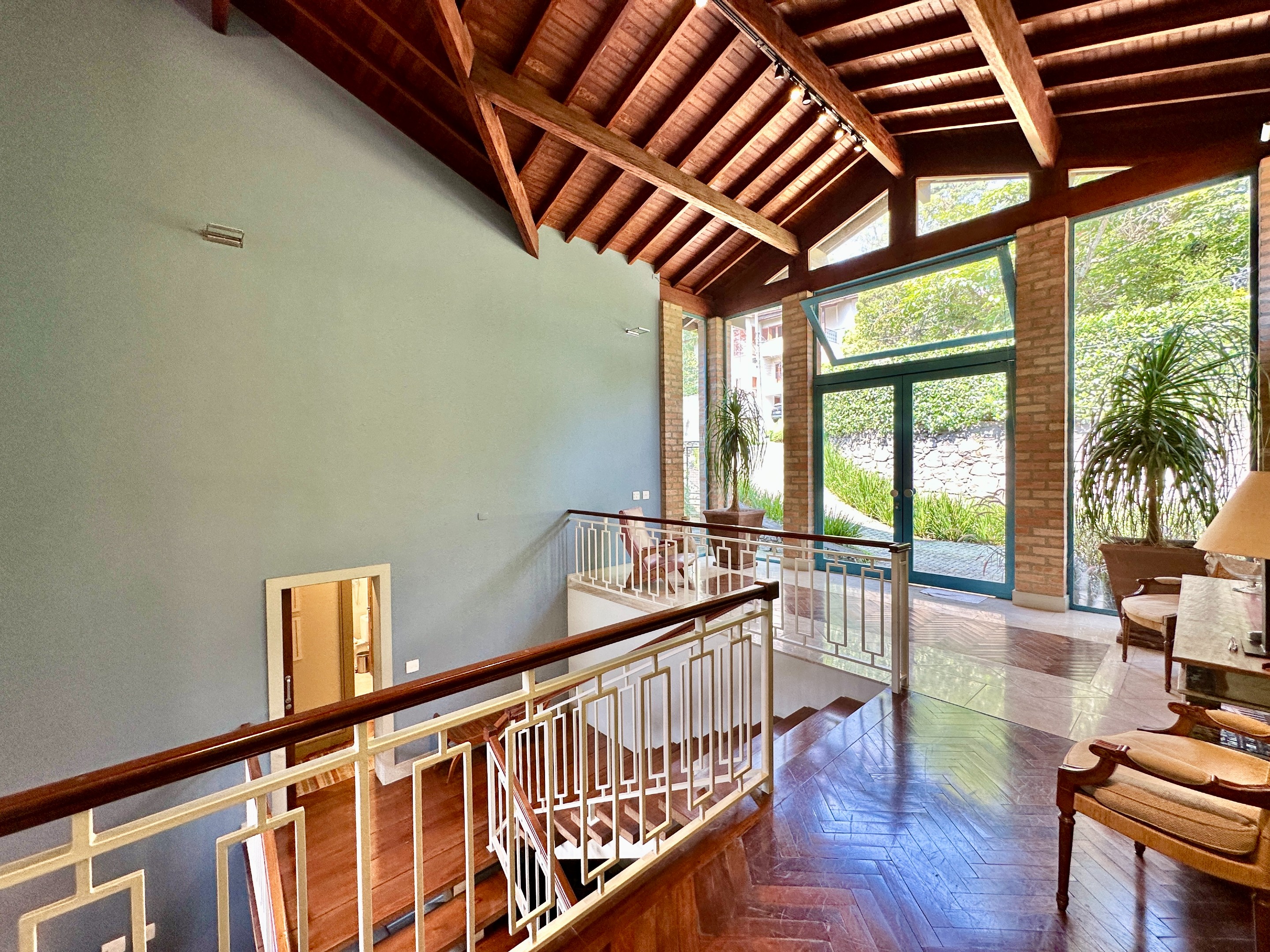 Casa linda de Arquiteto com 4 suítes na Granja Viana, foto 48 de 55
