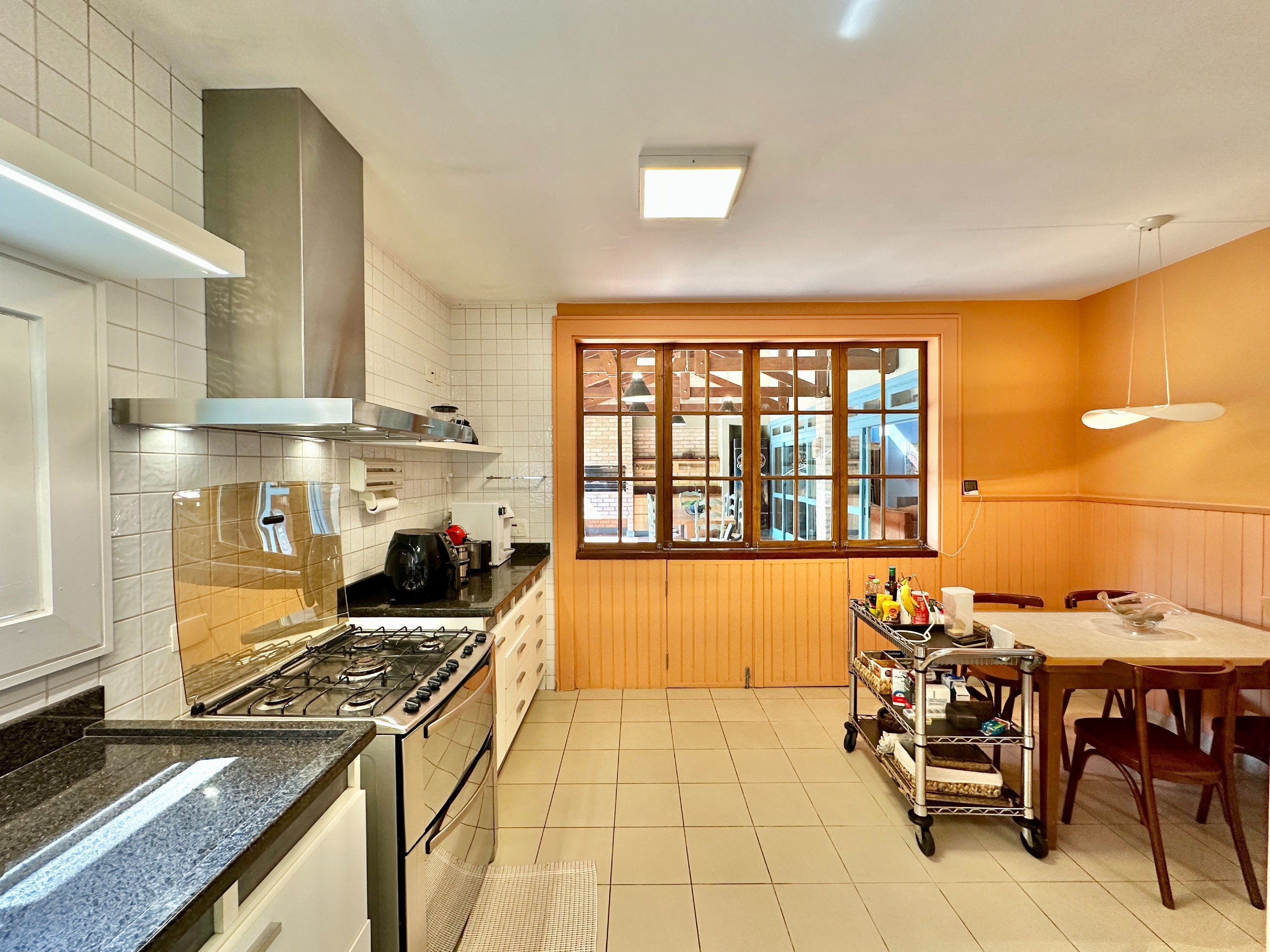 Casa linda de Arquiteto com 4 suítes na Granja Viana, foto 49 de 55