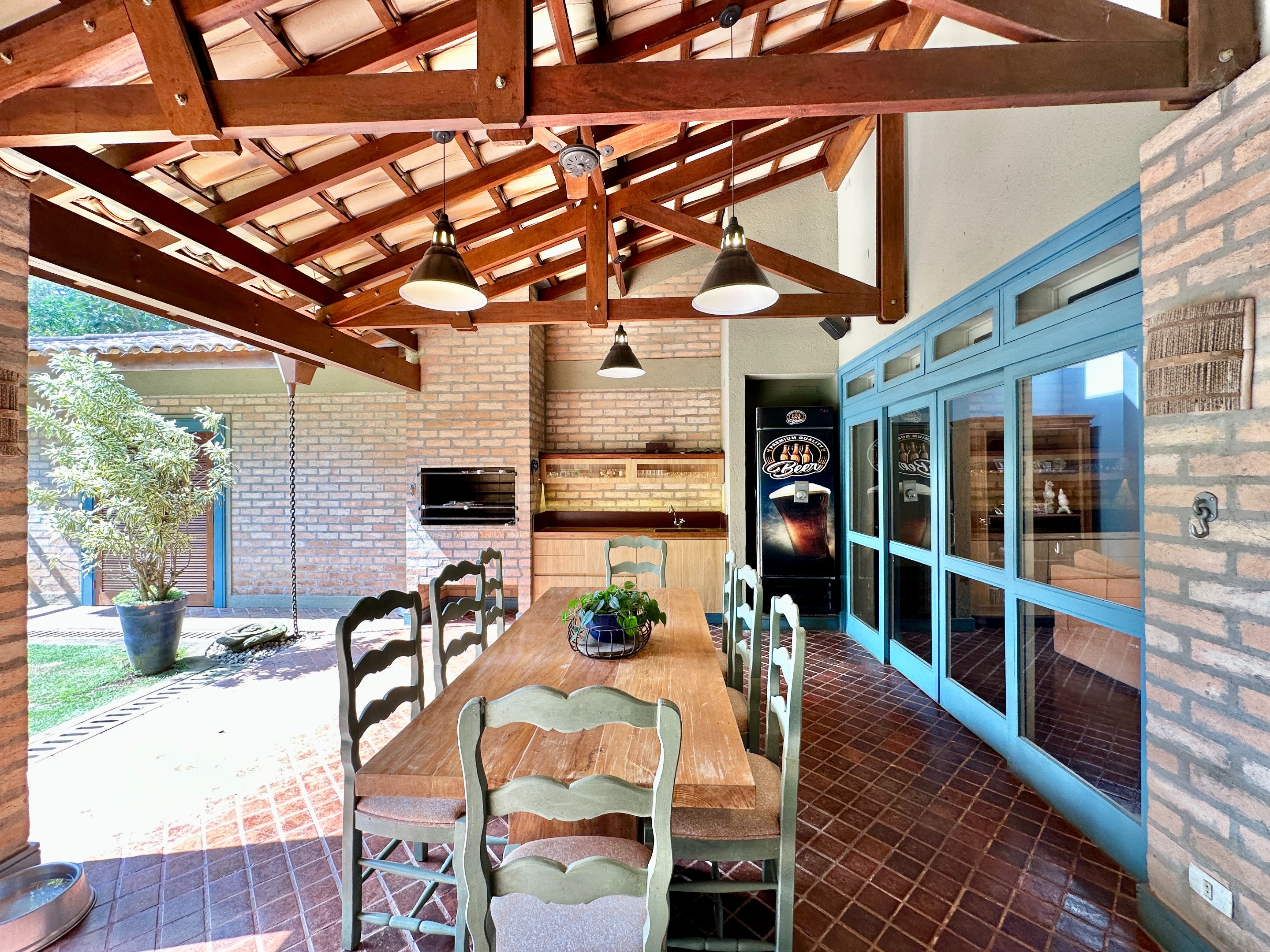 Casa linda de Arquiteto com 4 suítes na Granja Viana, foto 52 de 55