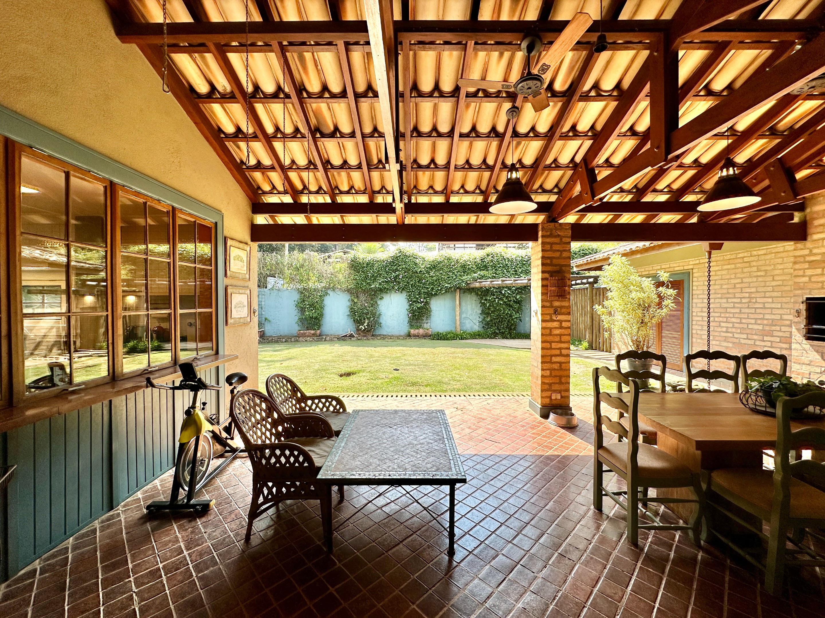 Casa linda de Arquiteto com 4 suítes na Granja Viana, foto 54 de 55