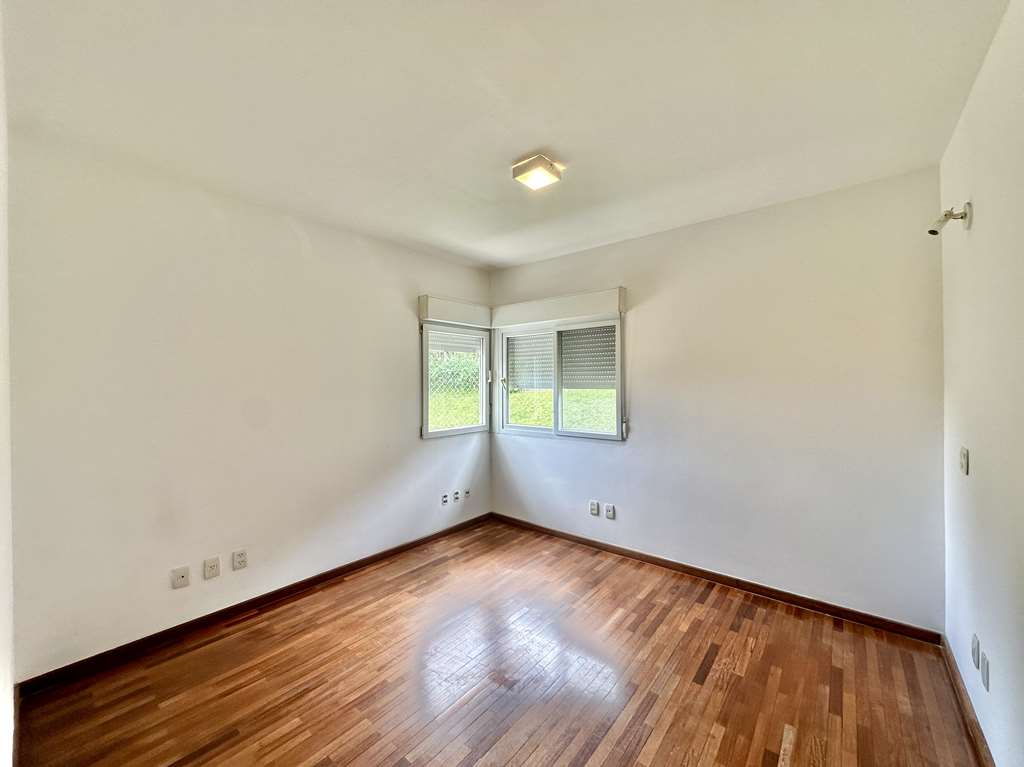 Casa moderna com 4 suítes na Granja Viana, foto 37 de 55