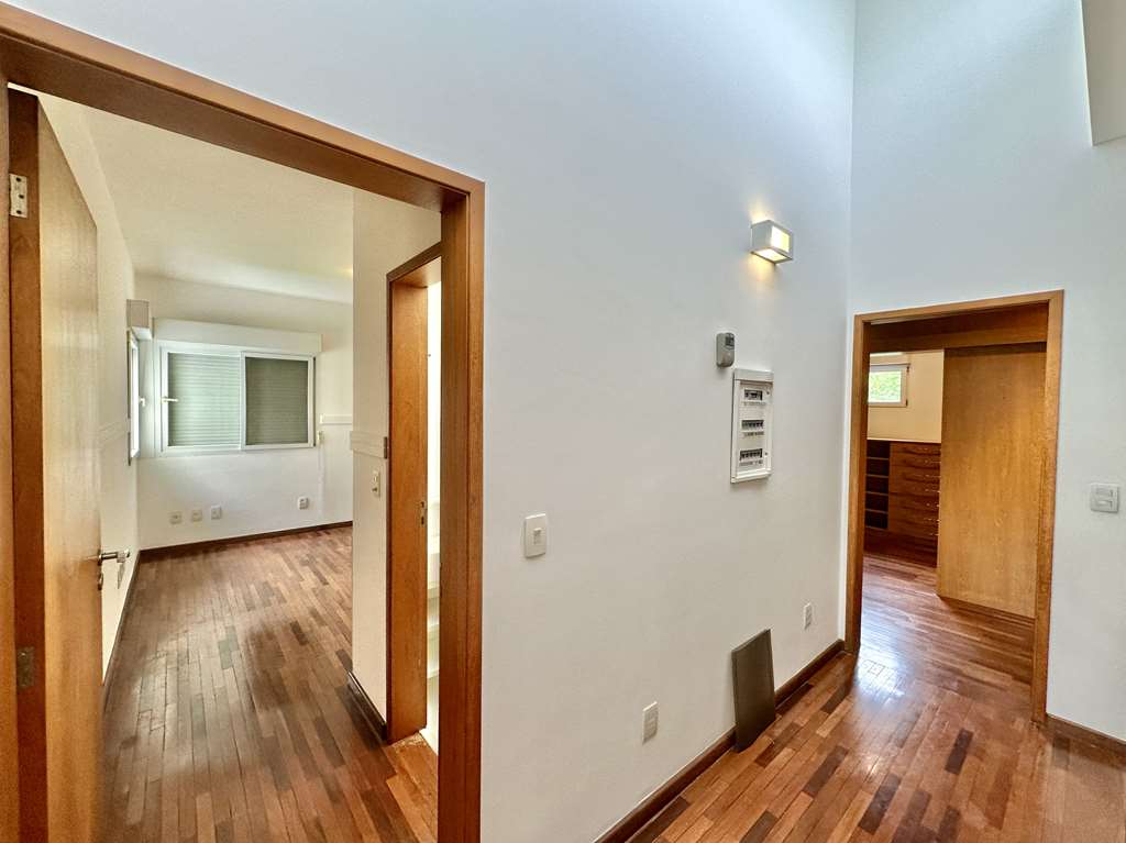 Casa moderna com 4 suítes na Granja Viana, foto 38 de 55