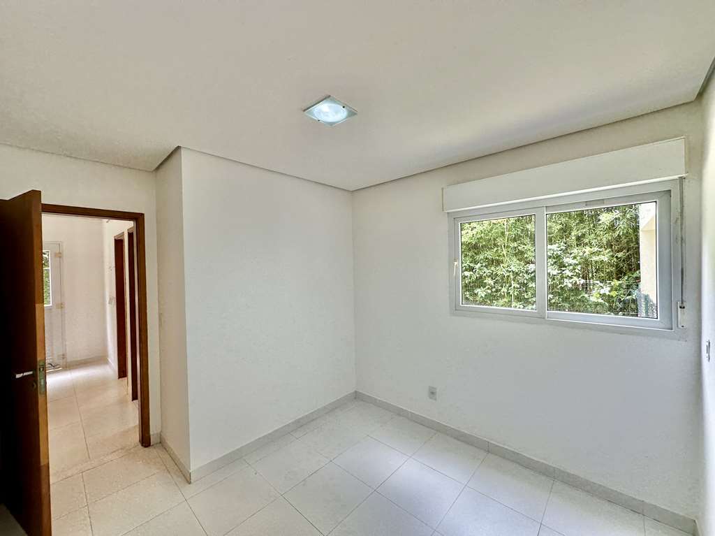 Casa moderna com 4 suítes na Granja Viana, foto 45 de 55