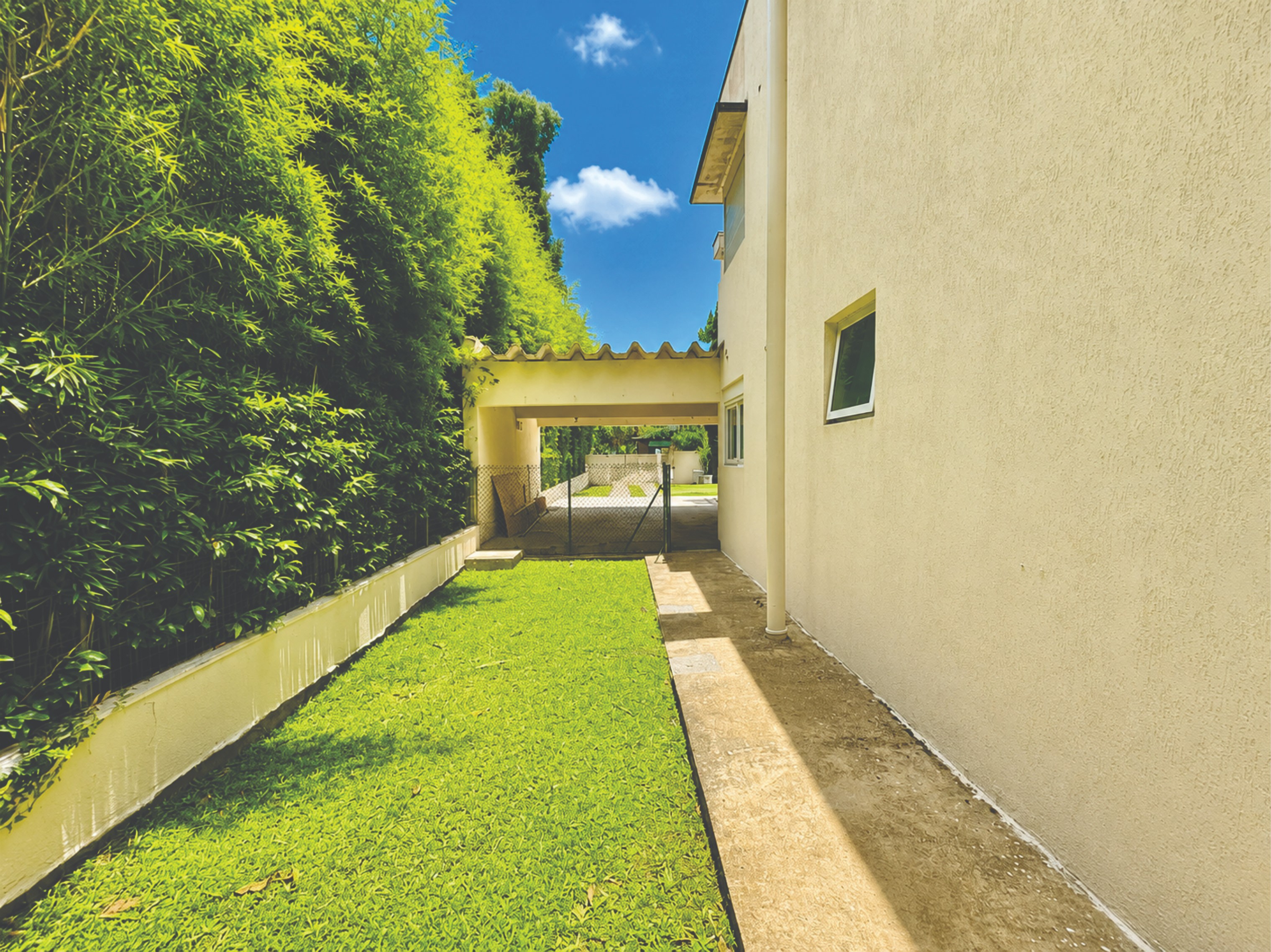 Casa moderna com 4 suítes na Granja Viana, foto 53 de 55