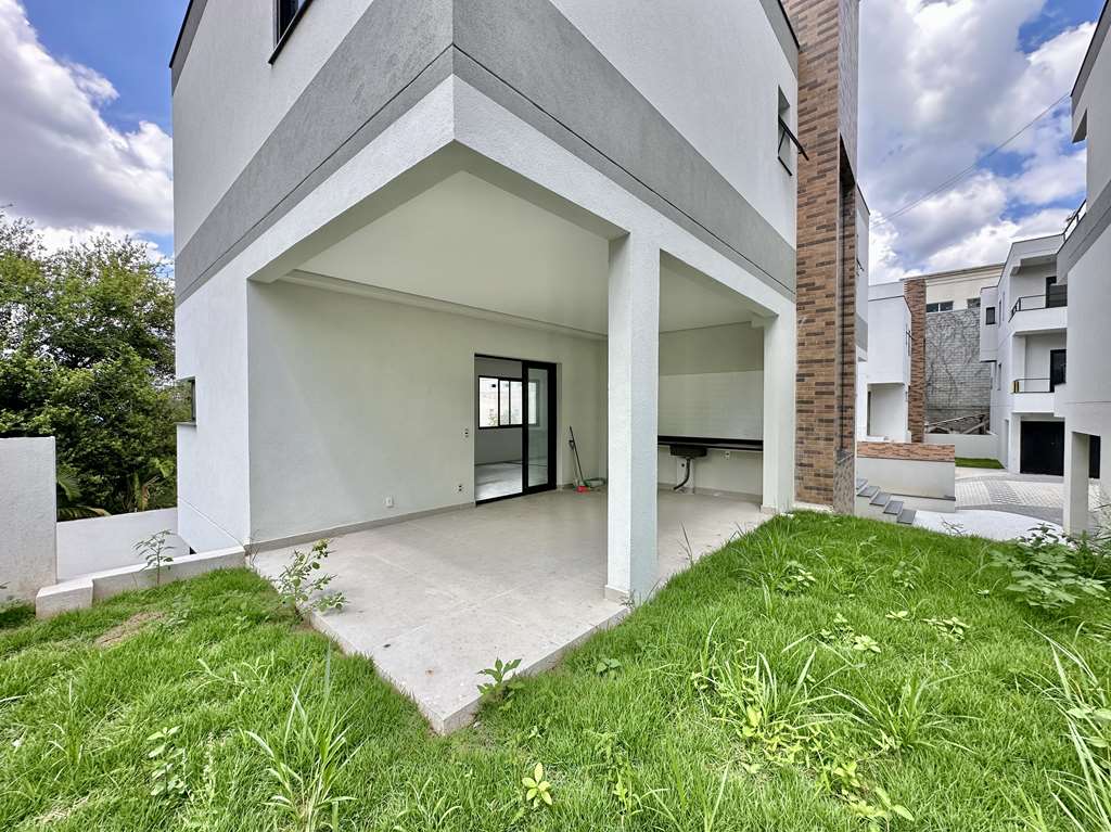 casa moderna 0km com 3 suítes na Granja Viana, foto 16 de 26