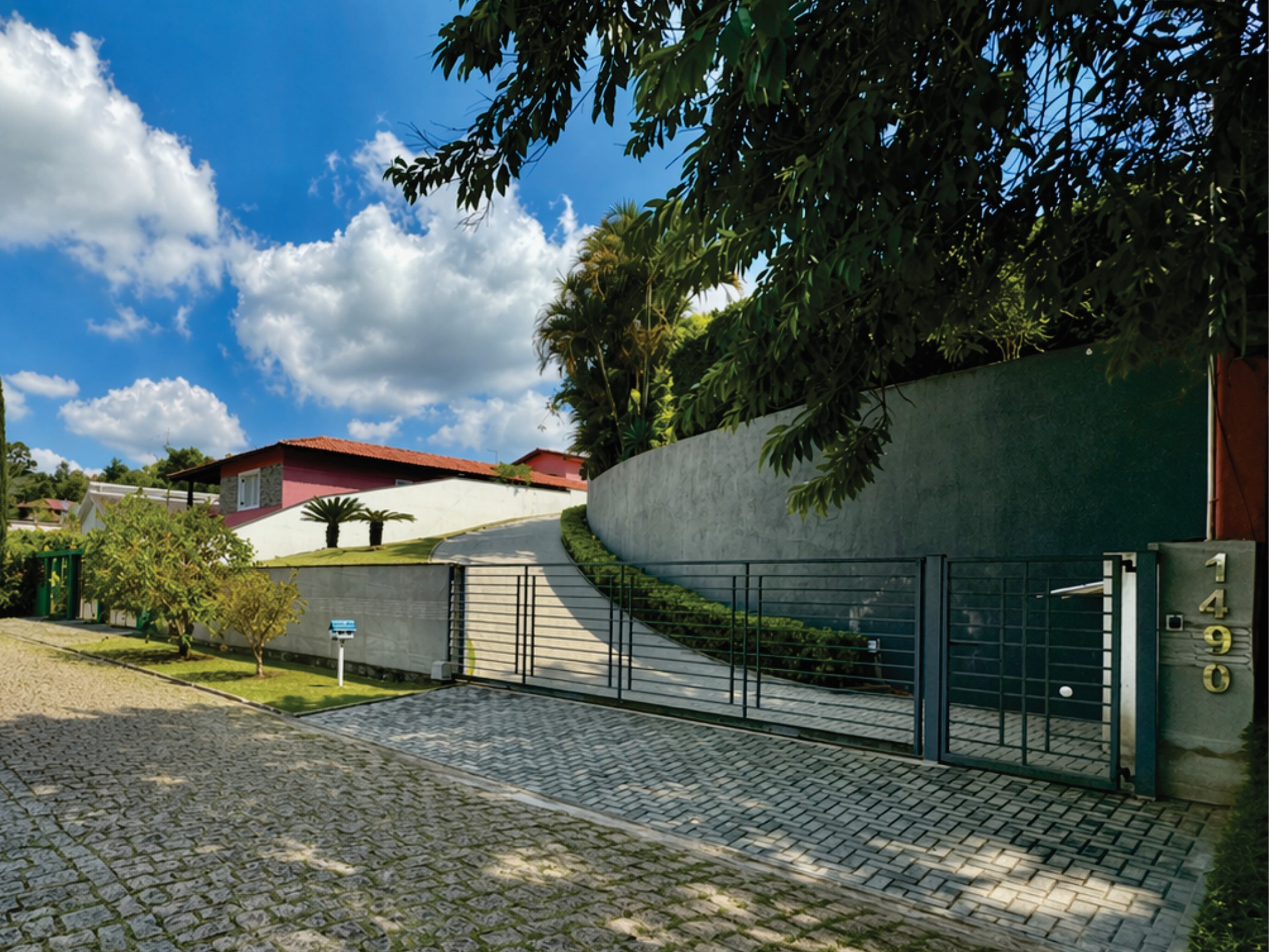 Casa com 4 dormitórios / 2 suíte na Granja Viana, foto 4 de 53