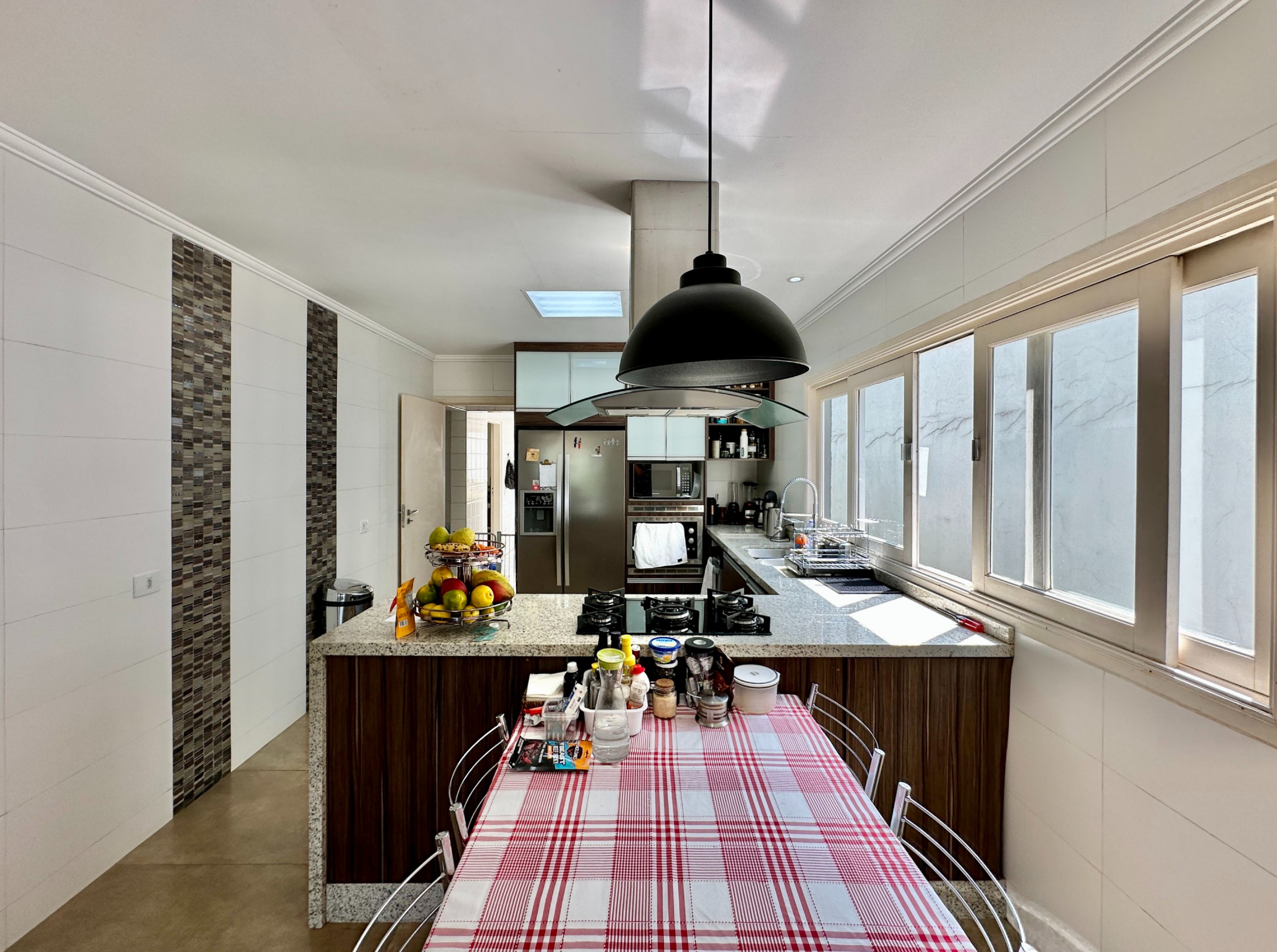 Casa com 4 dormitórios / 2 suíte na Granja Viana, foto 18 de 53