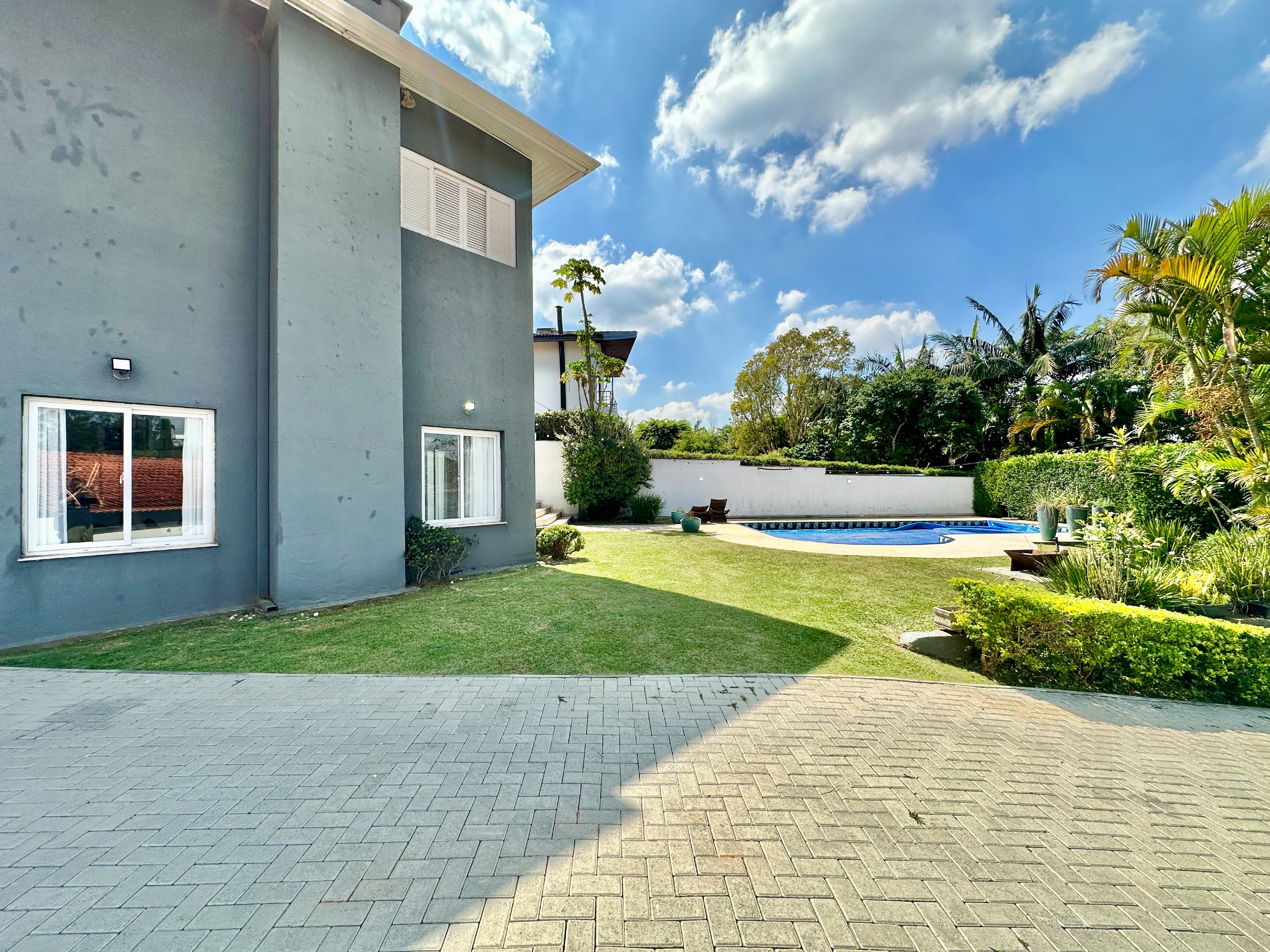 Casa com 4 dormitórios / 2 suíte na Granja Viana, foto 32 de 53