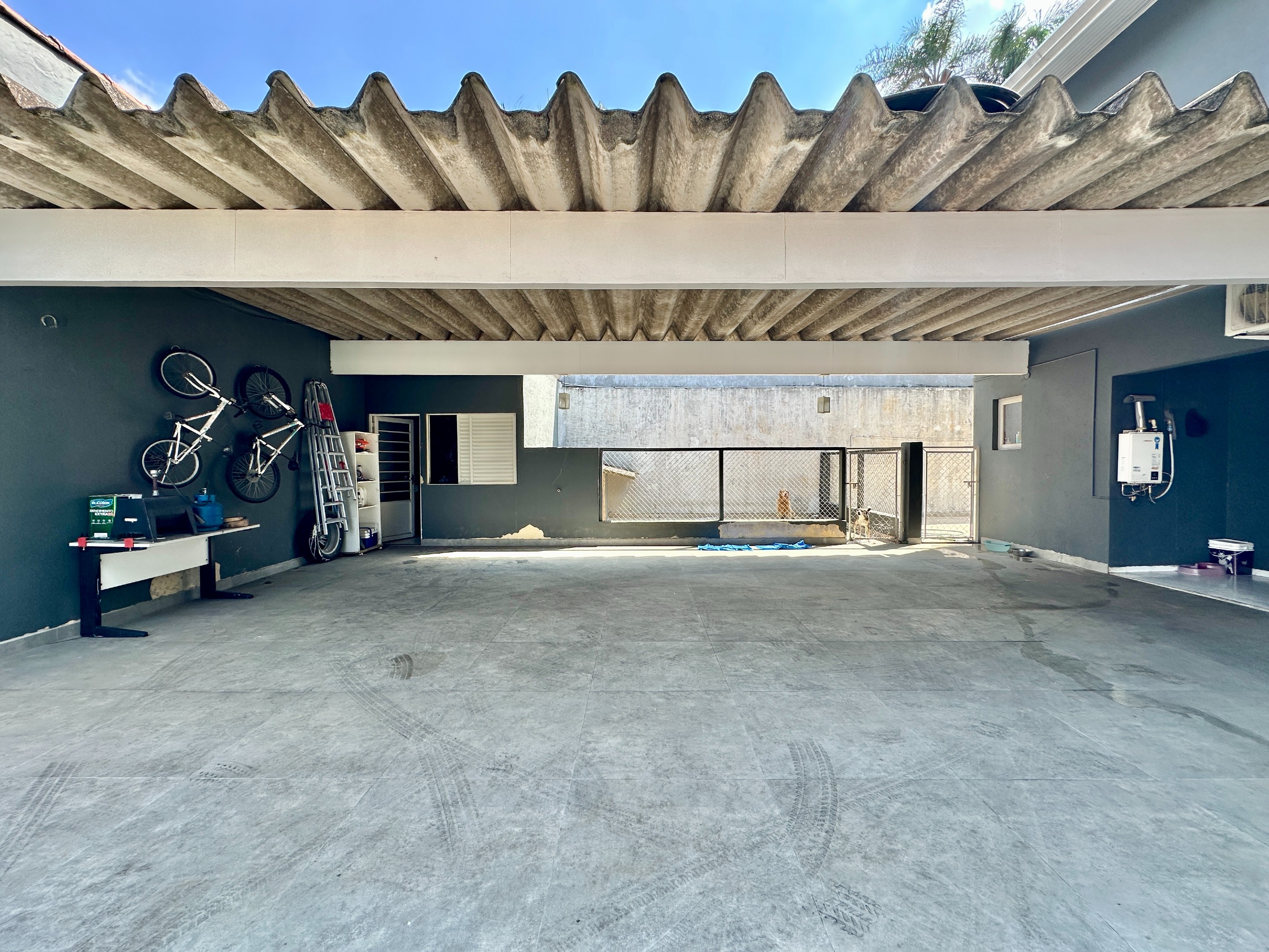 Casa com 4 dormitórios / 2 suíte na Granja Viana, foto 35 de 53