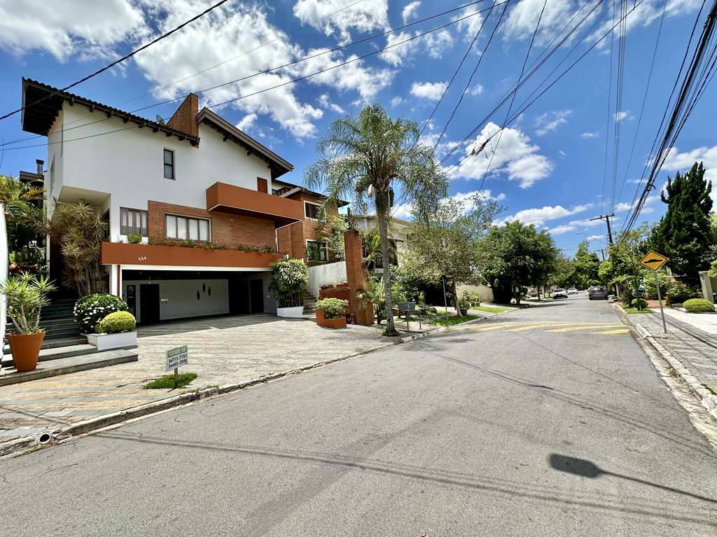 Casa Impecável com 4 dormitórios / 2 suítes na Granja Viana, foto 2 de 55