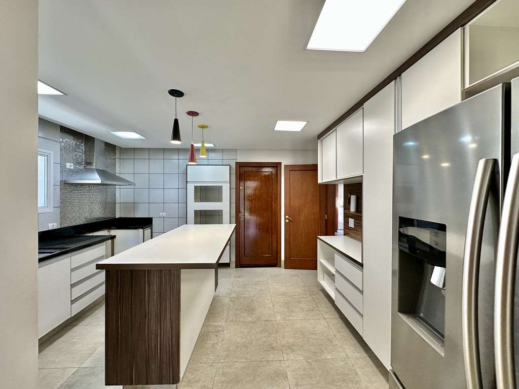 Casa Impecável com 4 dormitórios / 2 suítes na Granja Viana, foto 19 de 55