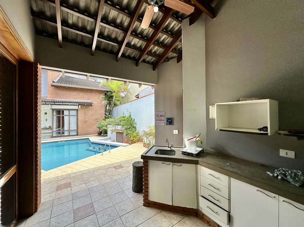 Casa Impecável com 4 dormitórios / 2 suítes na Granja Viana, foto 49 de 55