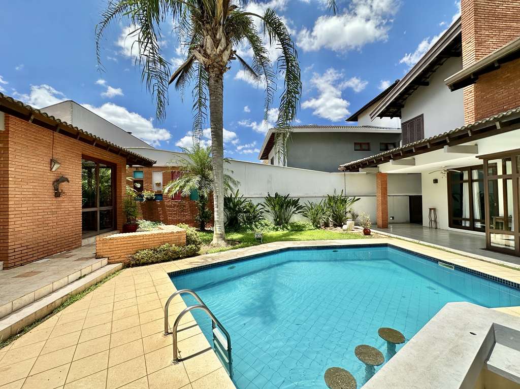 Casa Impecável com 4 dormitórios / 2 suítes na Granja Viana, foto 51 de 55