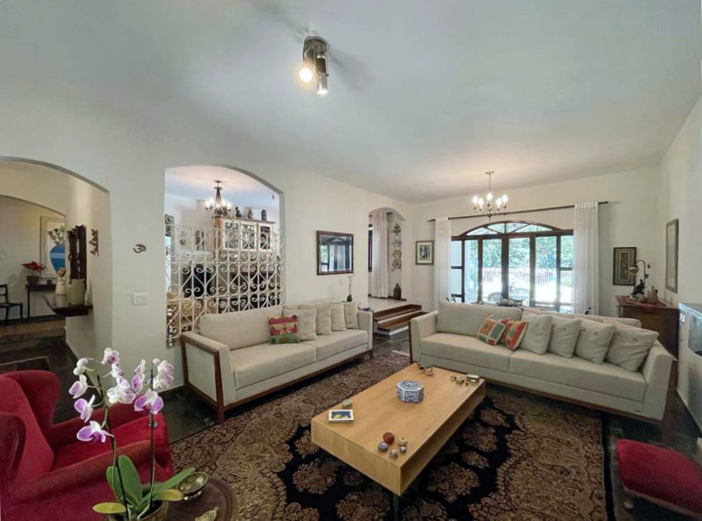 Linda Casa com 4 dormitórios / 2 suíte na Granja Viana, foto 12 de 55