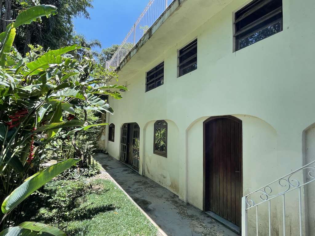 Linda Casa com 4 dormitórios / 2 suíte na Granja Viana, foto 55 de 55