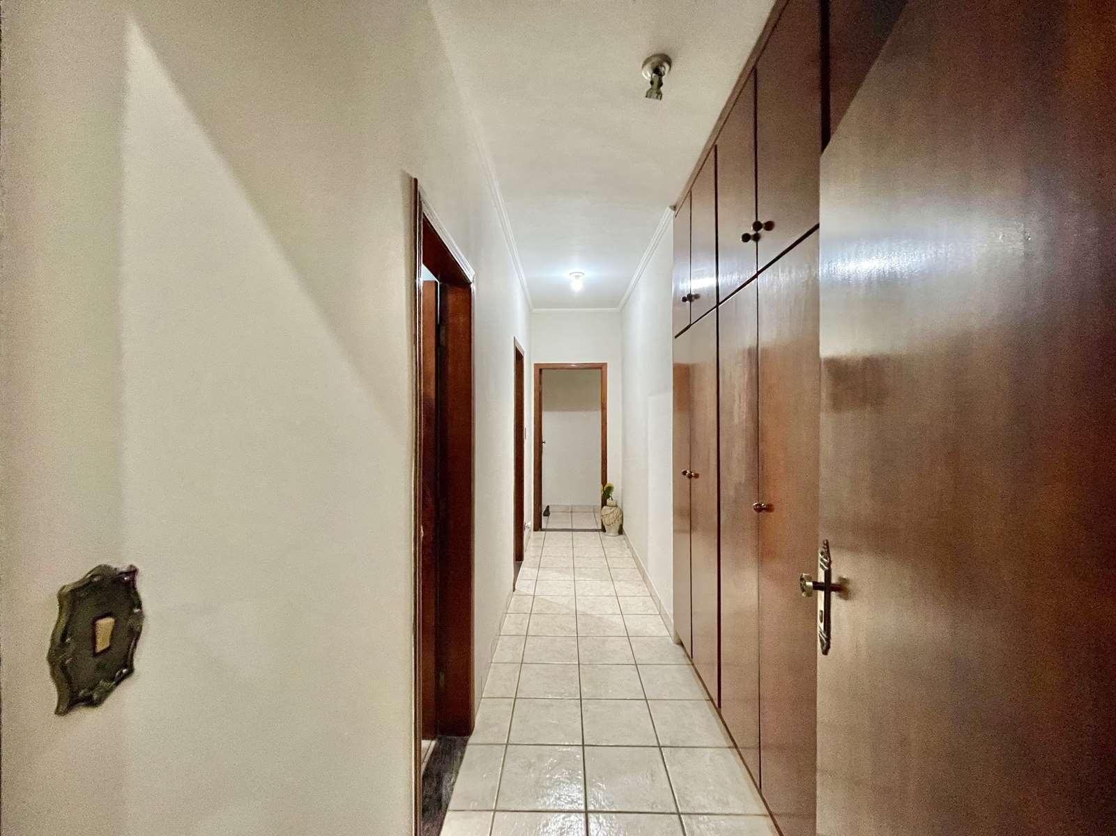 Casa térrea com 3 suítes na Granja Viana, foto 9 de 48