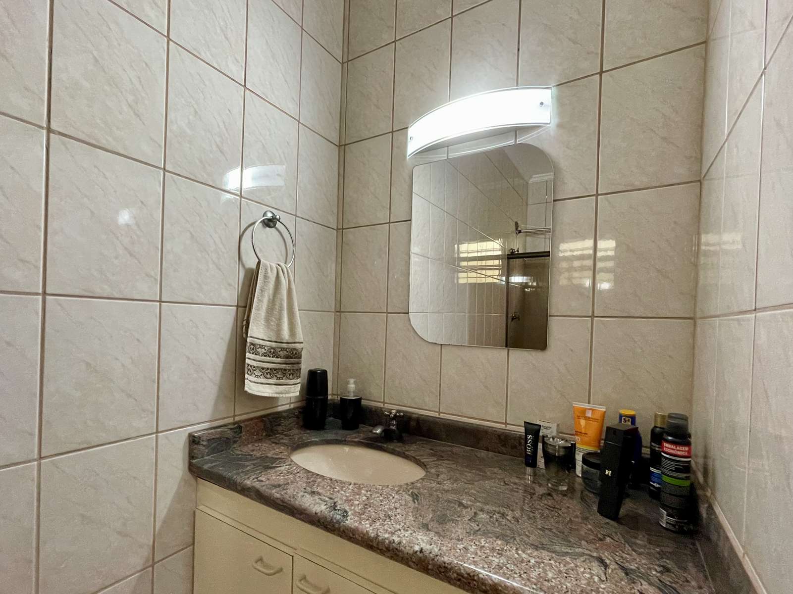 Casa térrea com 3 suítes na Granja Viana, foto 13 de 48