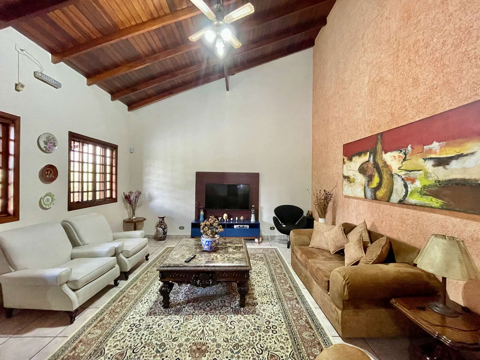 Casa térrea com 3 suítes na Granja Viana, foto 20 de 48