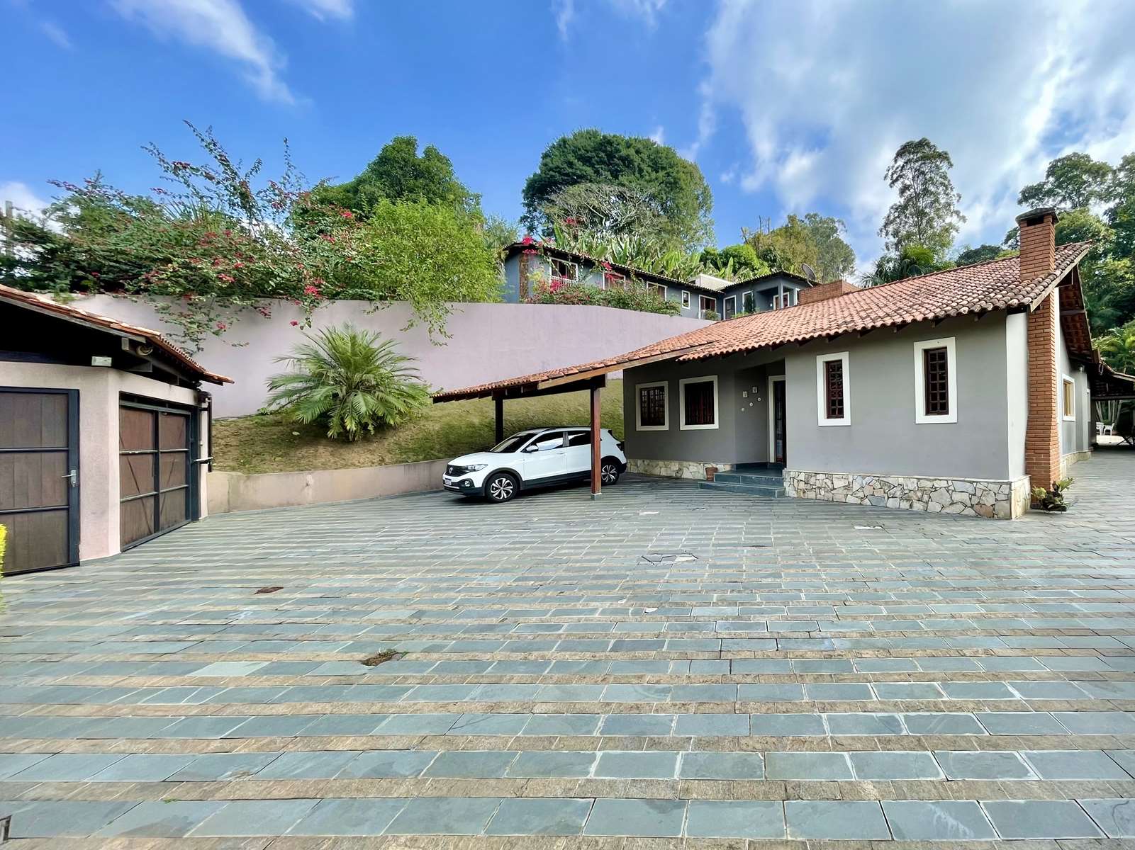 Casa térrea com 3 suítes na Granja Viana, foto 26 de 48