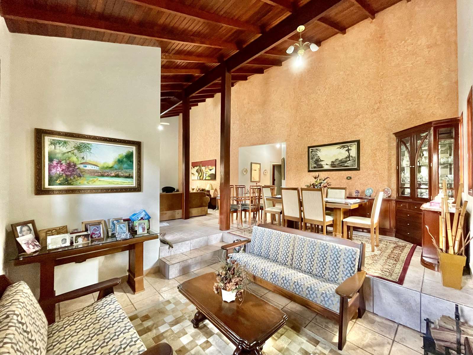 Casa térrea com 3 suítes na Granja Viana, foto 30 de 48