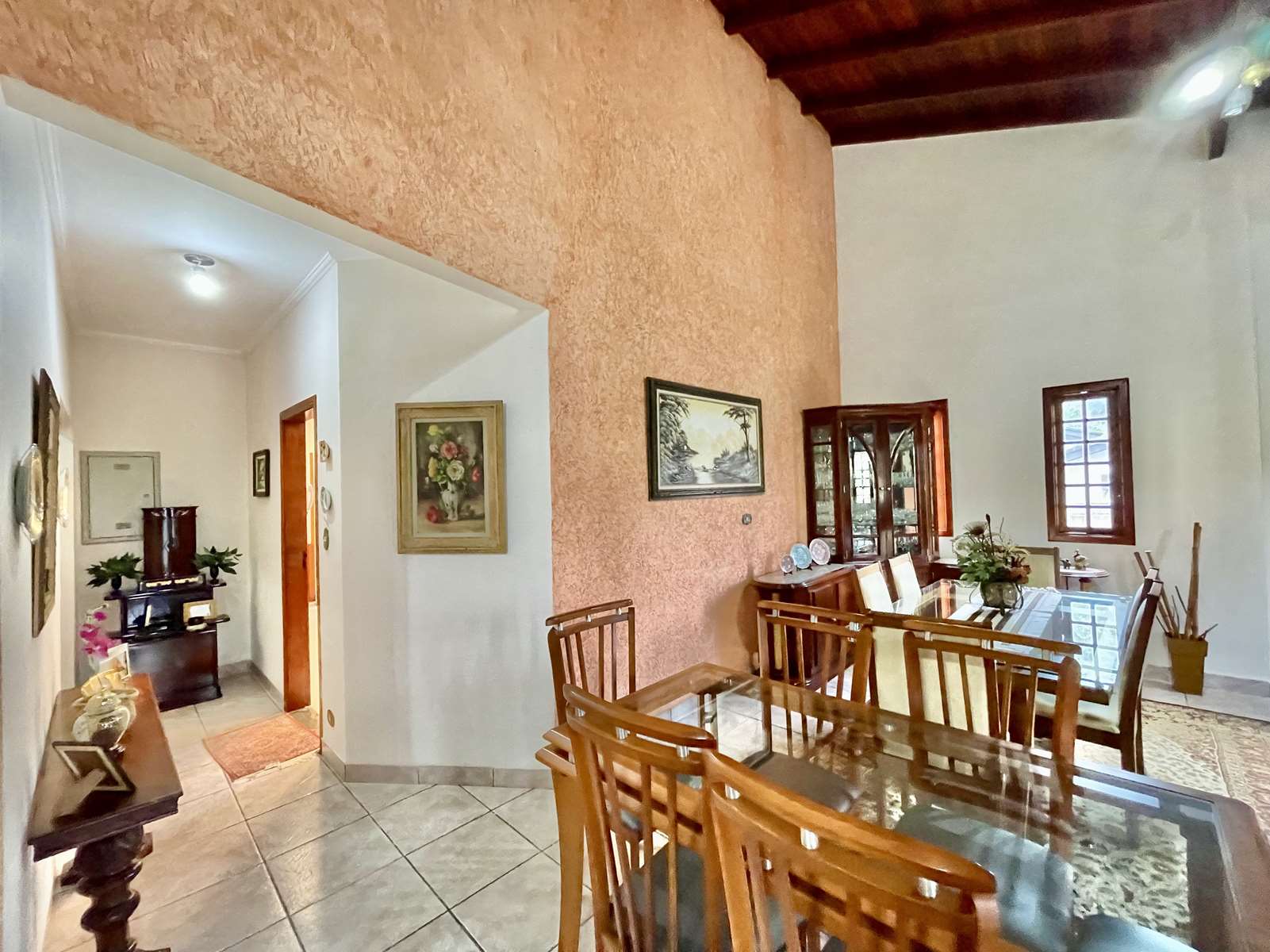 Casa térrea com 3 suítes na Granja Viana, foto 38 de 48