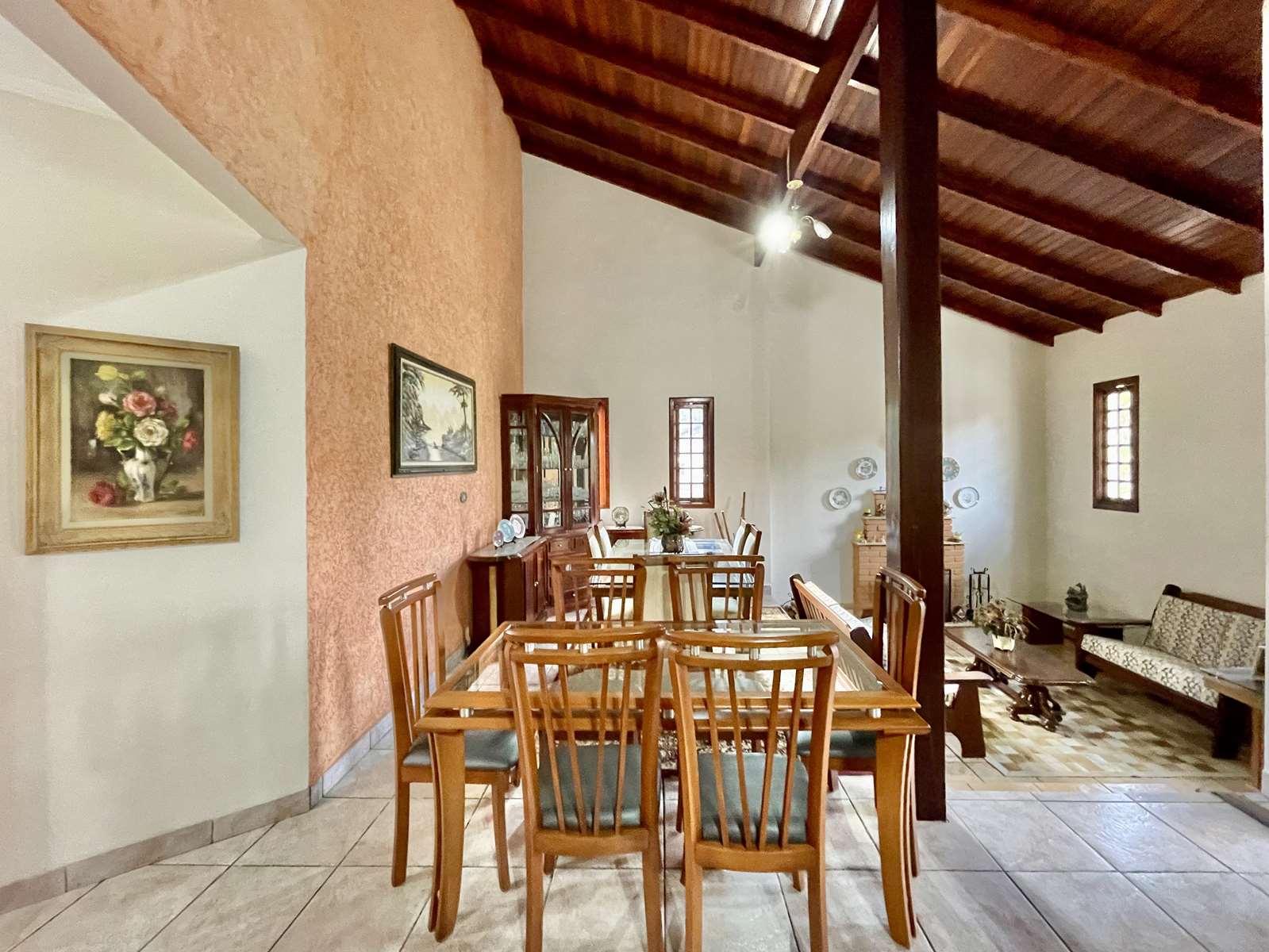 Casa térrea com 3 suítes na Granja Viana, foto 42 de 48