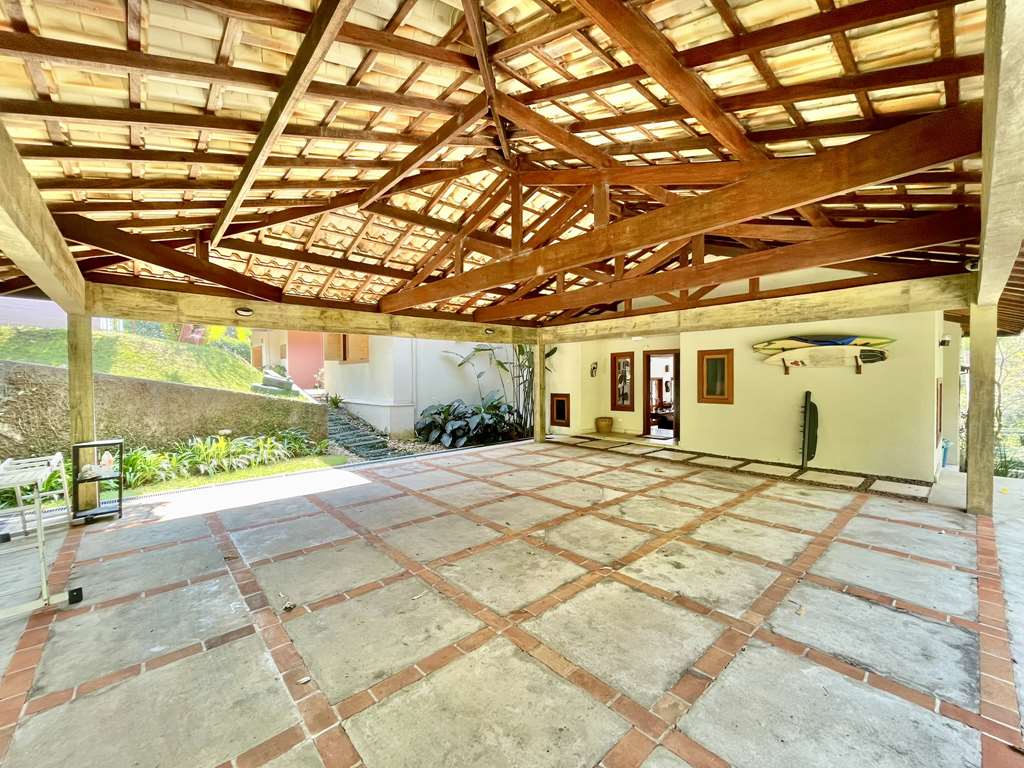 Casa com 4 suítes, piscina e campo de futebol na Granja Viana, foto 14 de 48